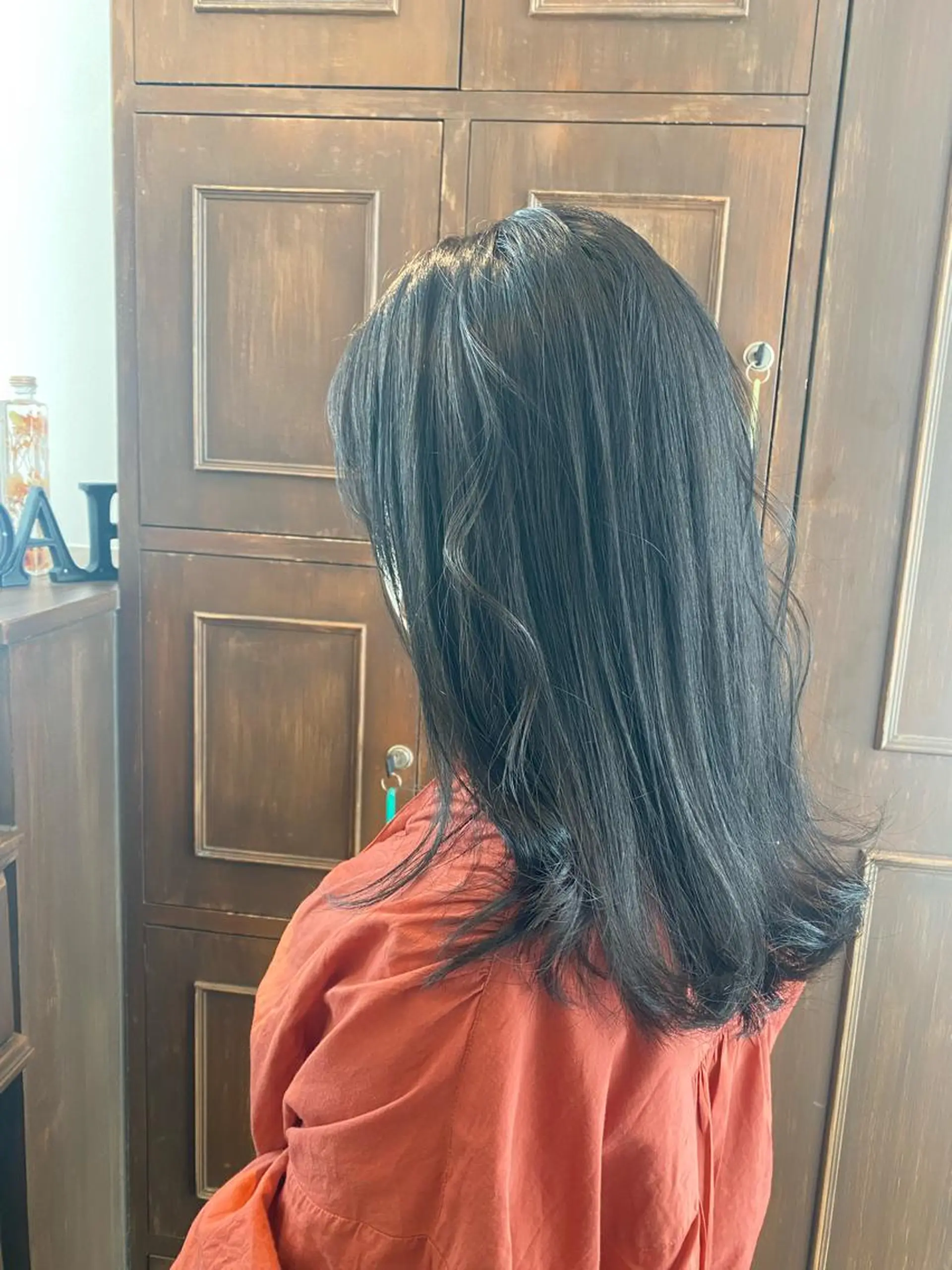 セミロング カラー ブリーチ 縮毛矯正 パーマモデル募集中 渥美翔人のヘアスタイル