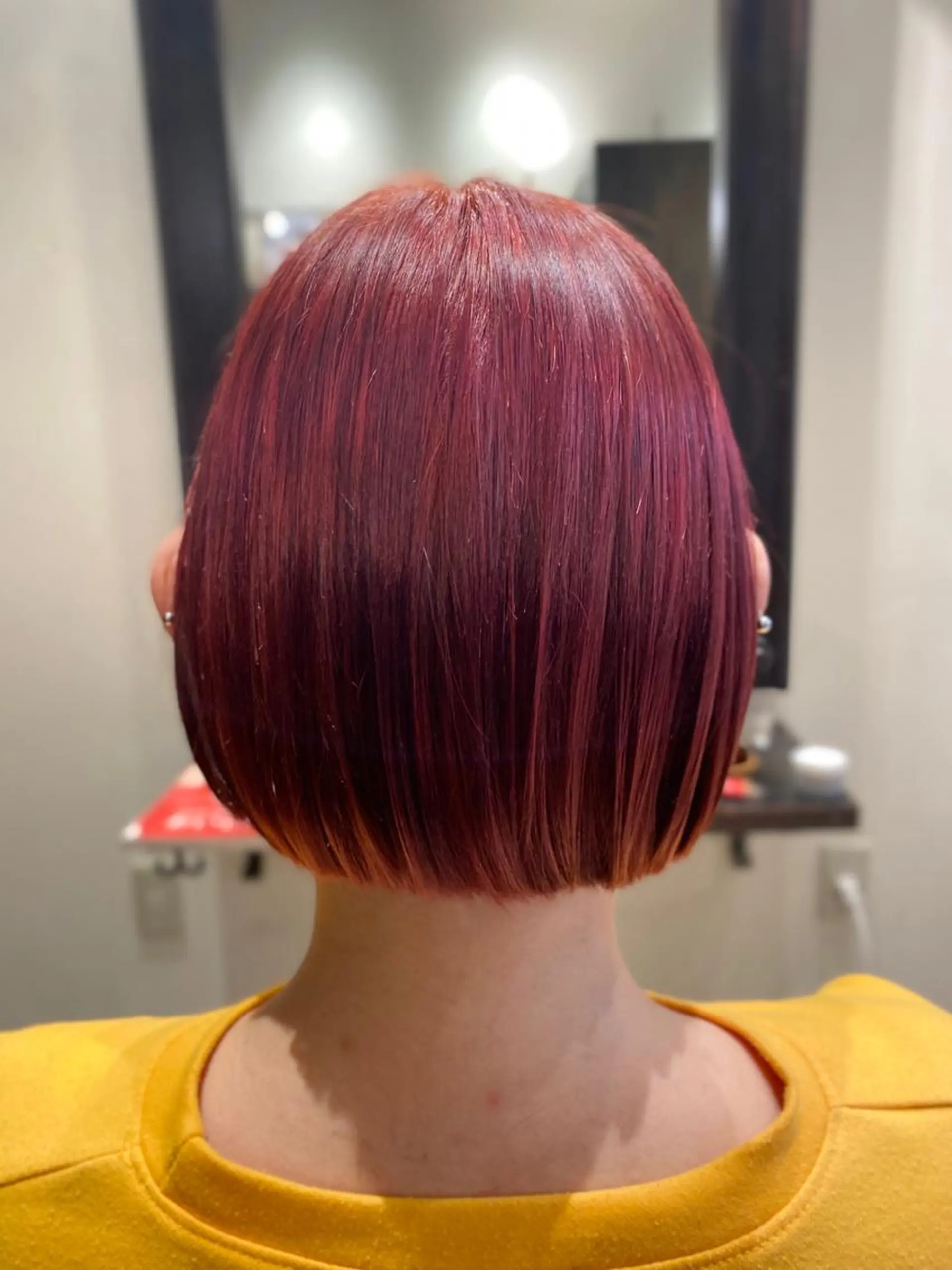 ショート カラー ブリーチ レッドカラー ボブ non .のヘアスタイル