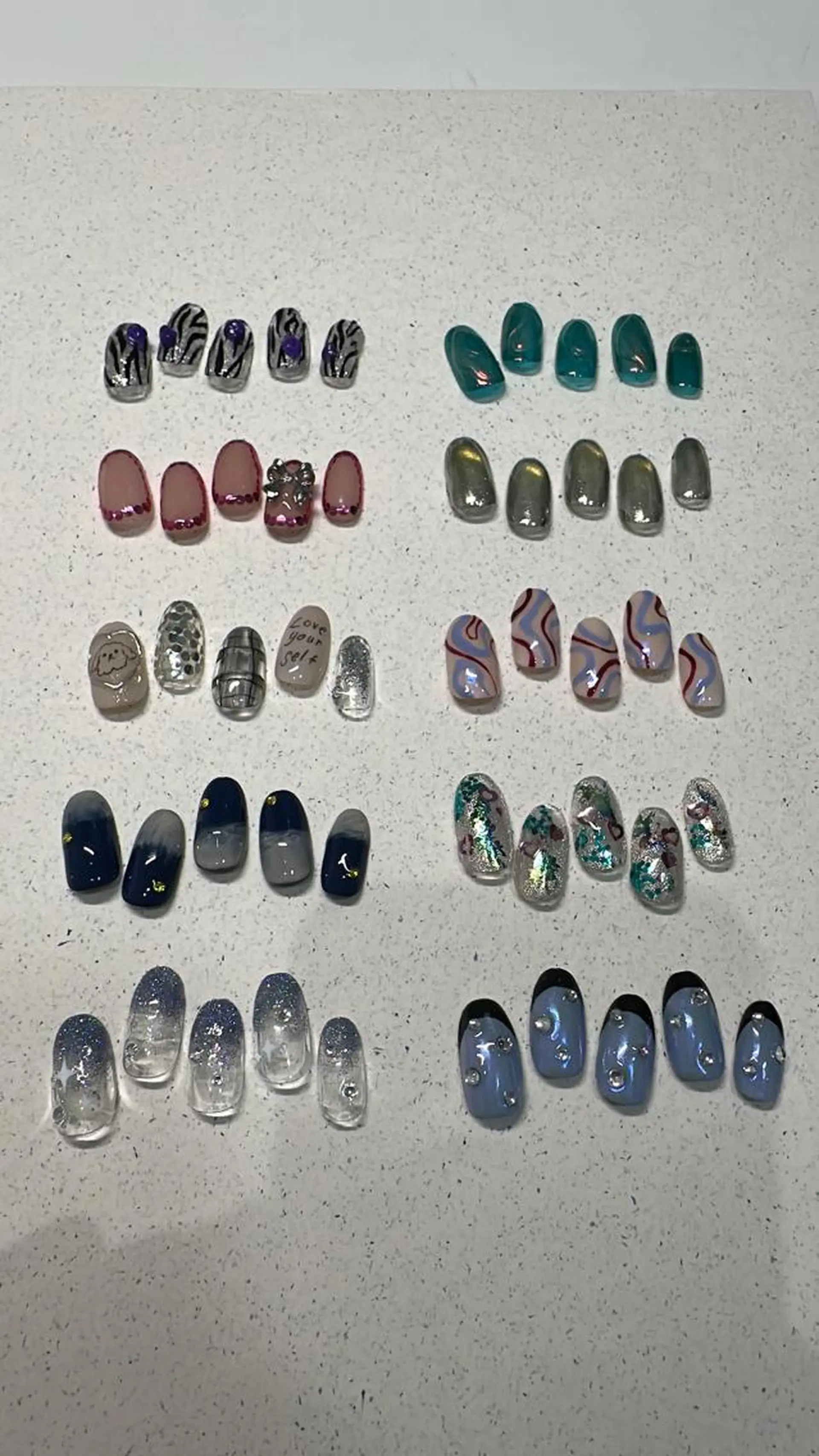 ネイル 個性派ネイル 🌼 ハルカ ♡の眉毛・アイブロウイメージ