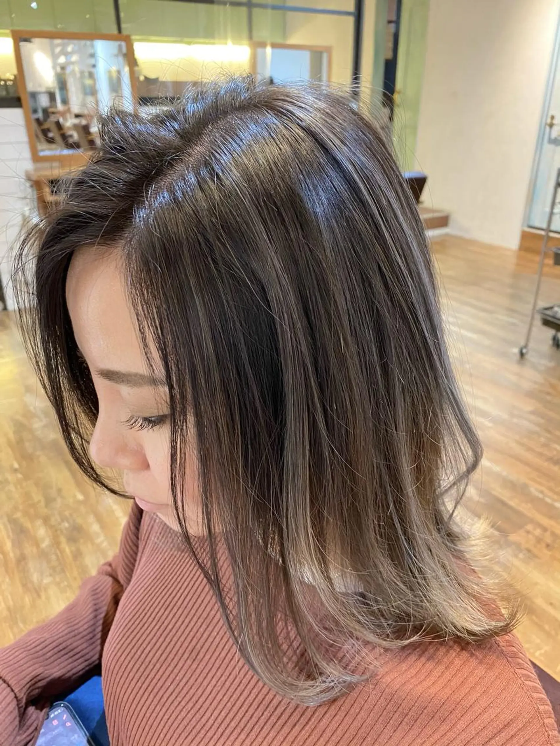 ミディアム カラー ヘアカラー トリートメント 木下大地 HAIR  Oneのヘアスタイル