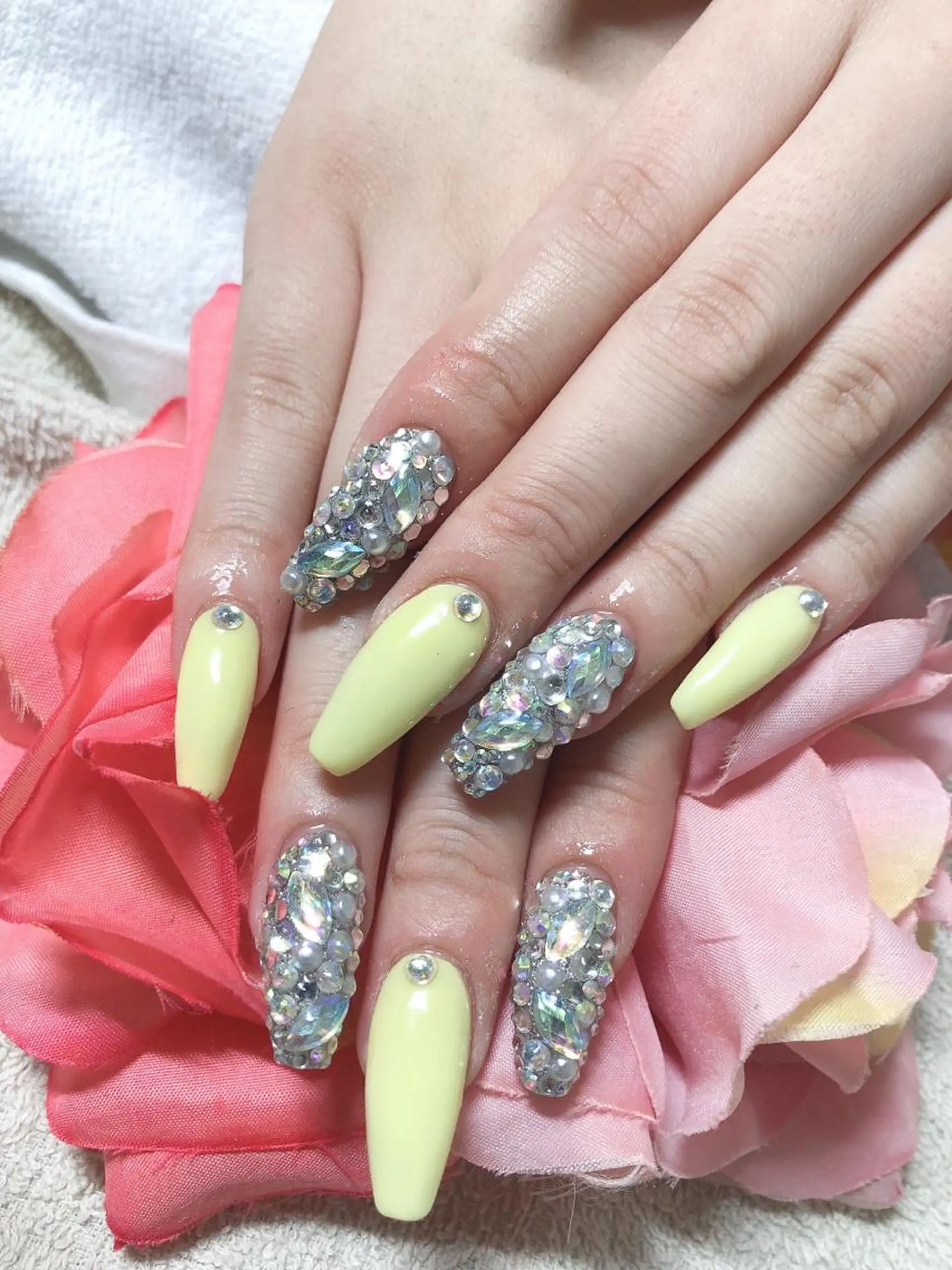 ミディアム ネイル ハンドネイル 《LB》ラブリエ Nail&eyeのマツエク・マツパデザイン