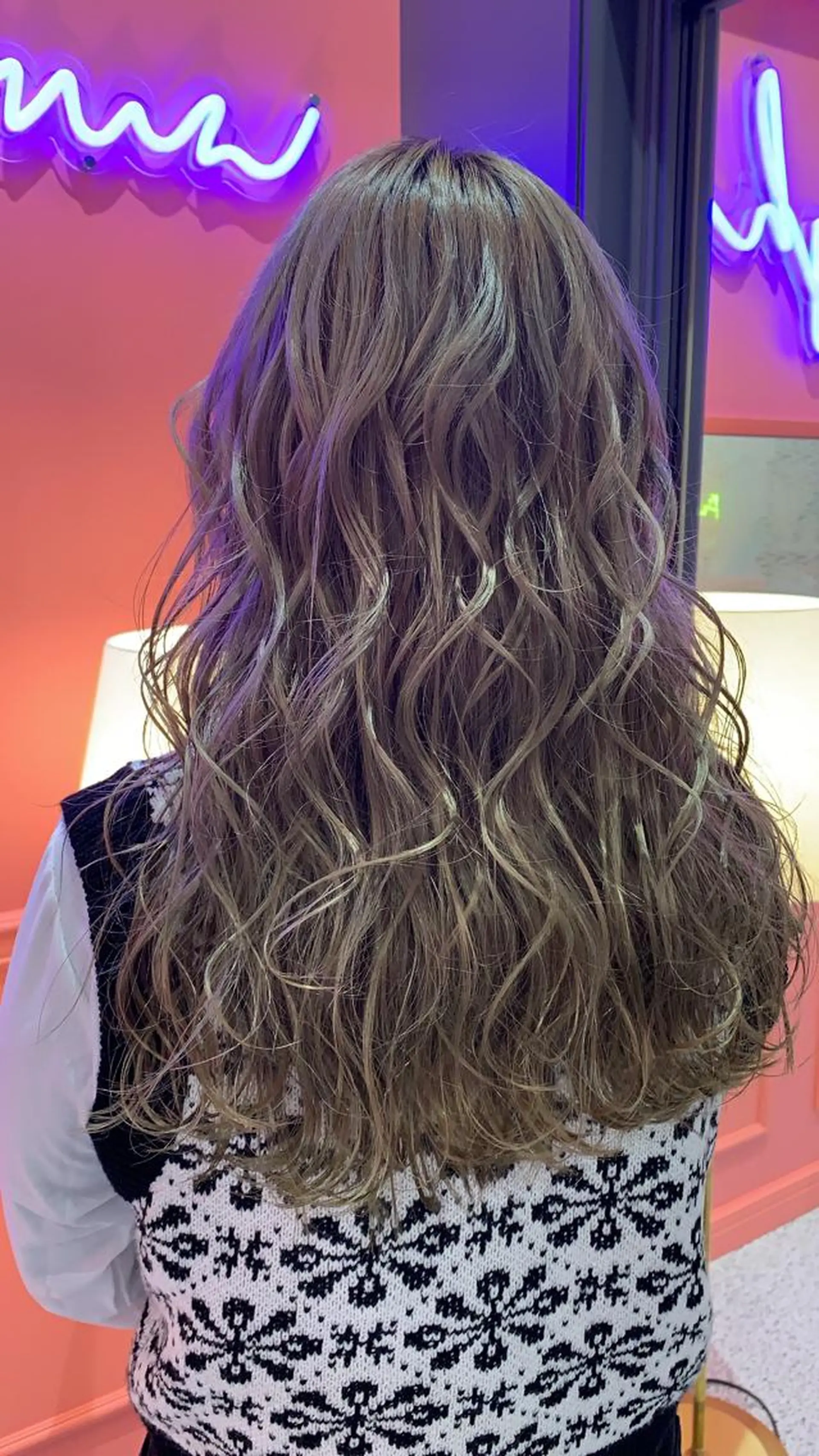 ロング カラー 切りっぱなしボブ レイヤー/縮毛矯正のヘアスタイル