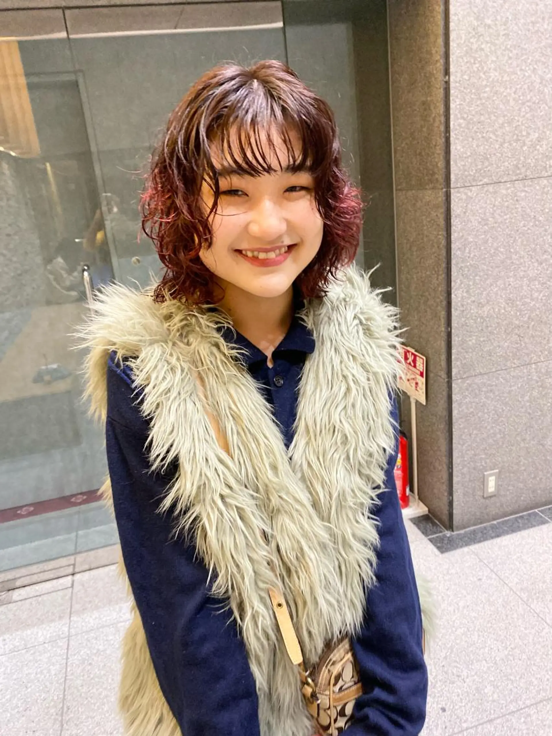 ミディアム カラー パーマ ヘアアレンジ デザインカラー/ボブ ブリーチカラー/ユリのヘアスタイル