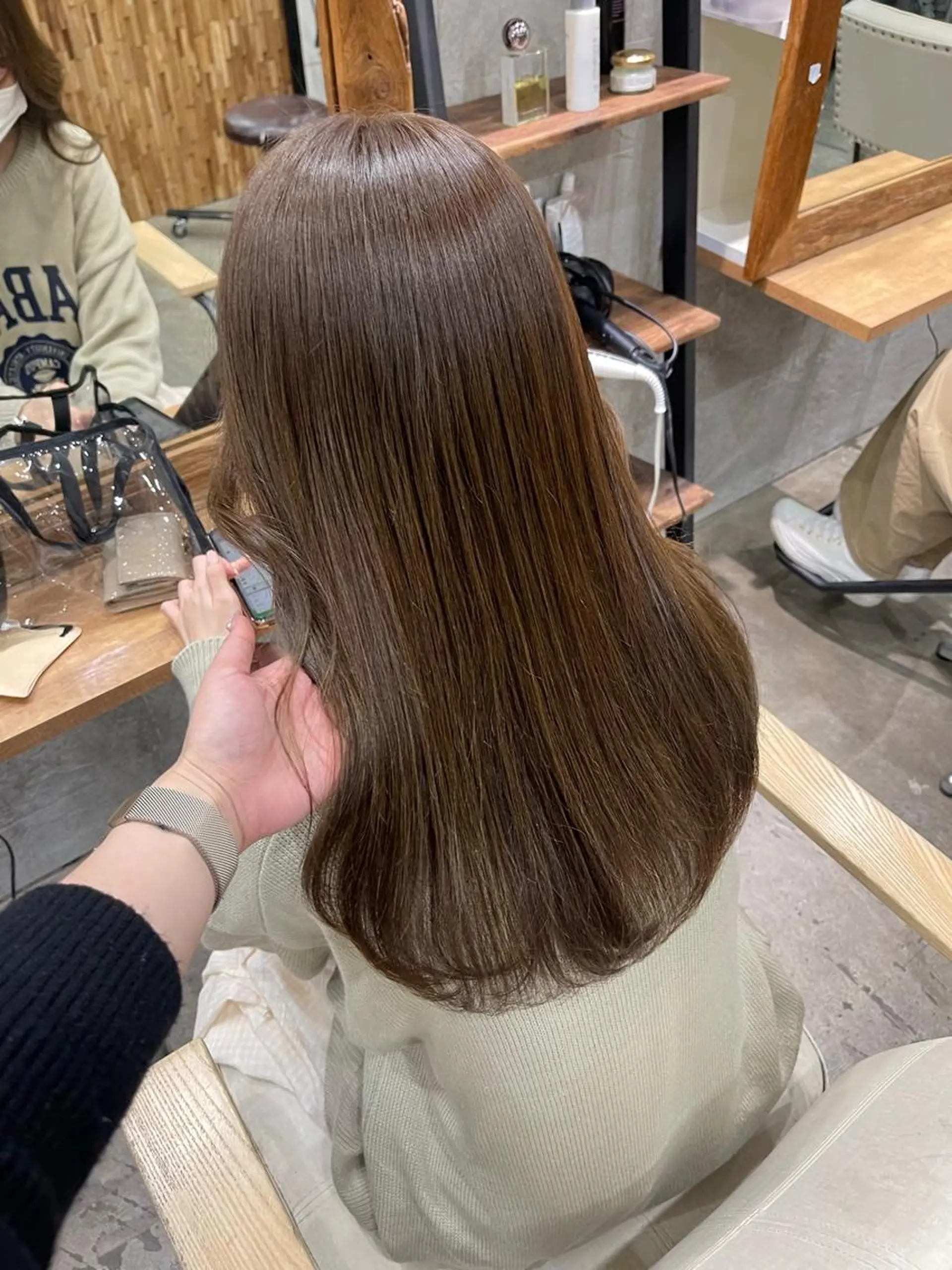 ロング ヘアアレンジ LIV umeda所属・キダアヤカ/ 梅田/ベージュカラーのヘアスタイル