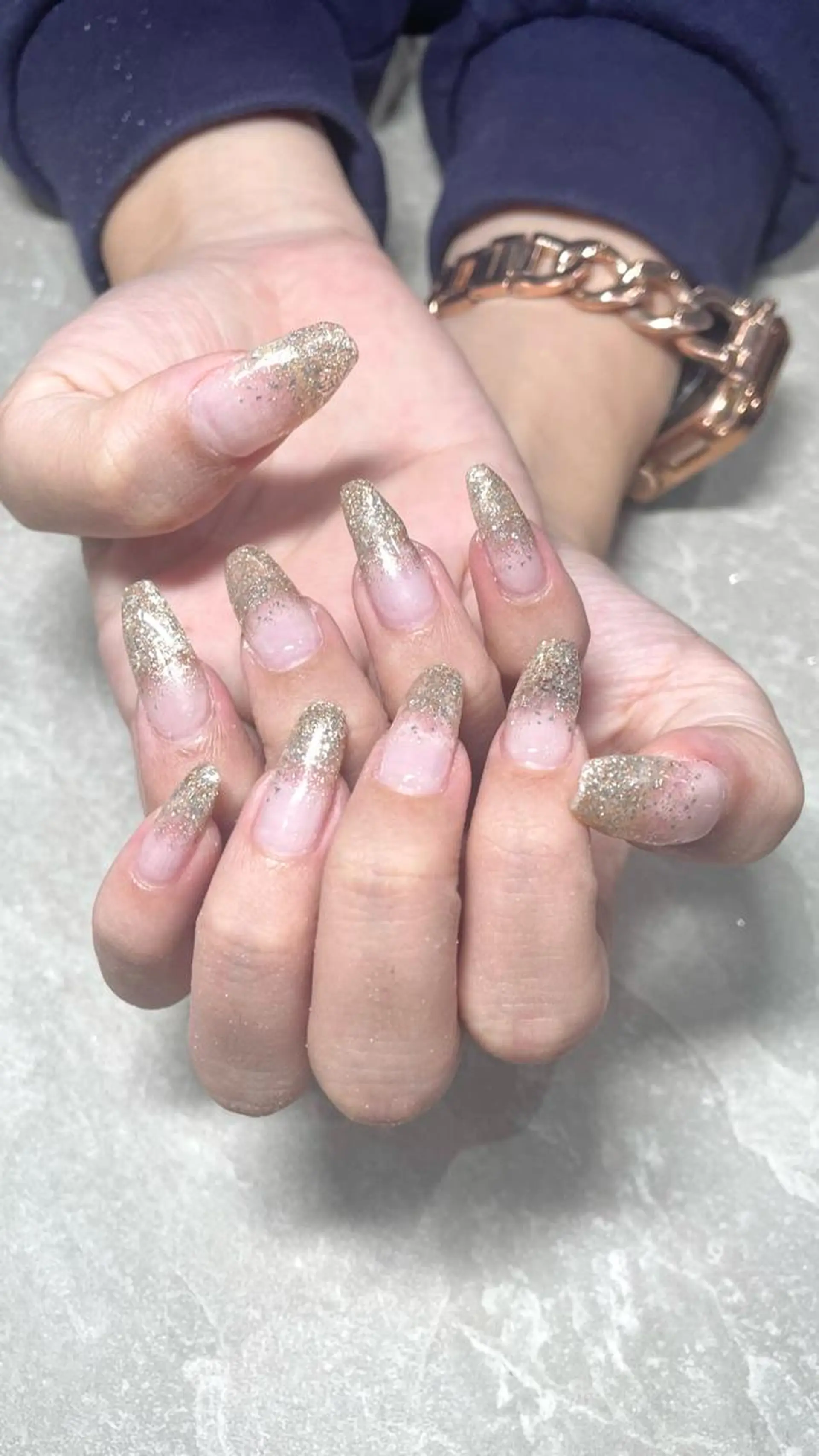 ネイル グラデーション ラメ(グリッター) ラメグラデーション ハンドネイル フットネイル LINXS aosaのネイルデザイン