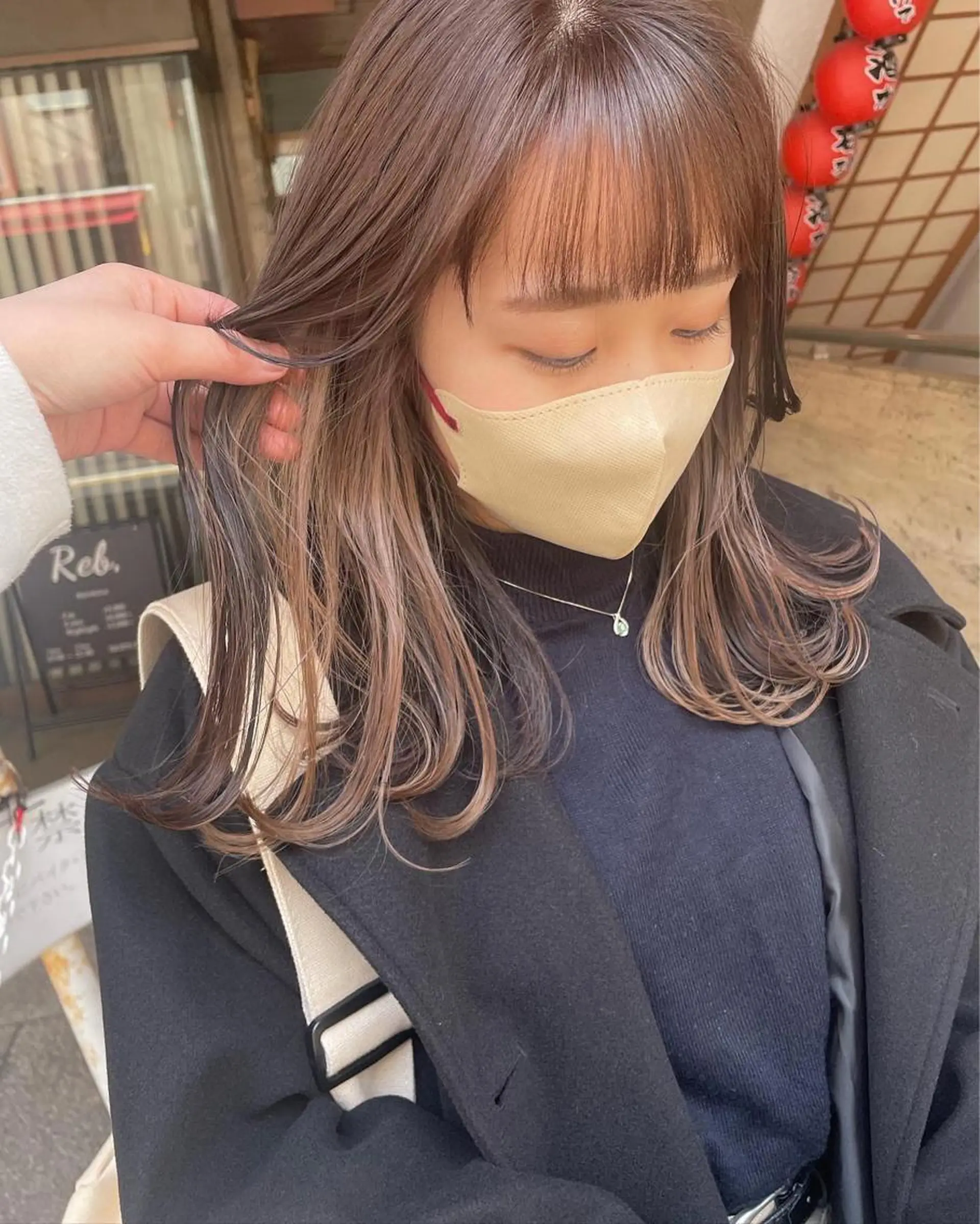 ミディアム カット ヘアカラー トリートメント 倉辻 香奈子のヘアスタイル