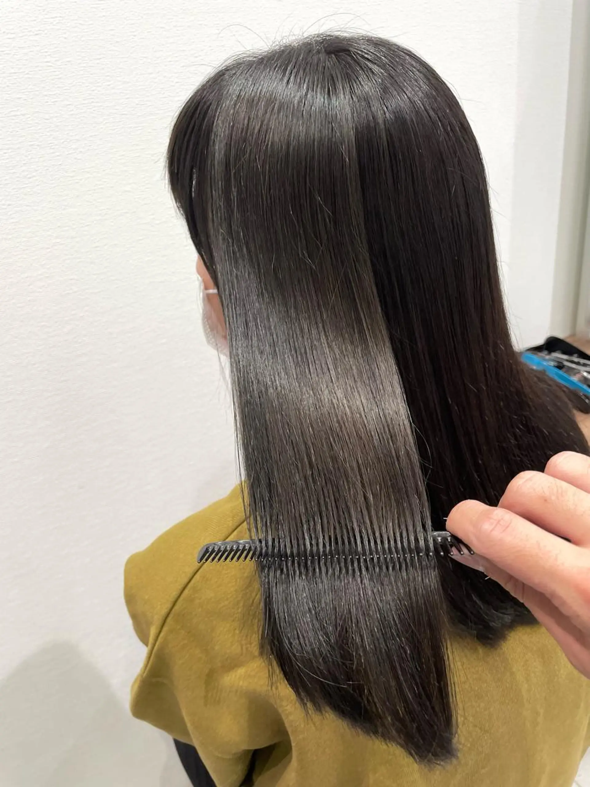 セミロング ヘアカラー トリートメント ナカタケ ユウのヘアスタイル
