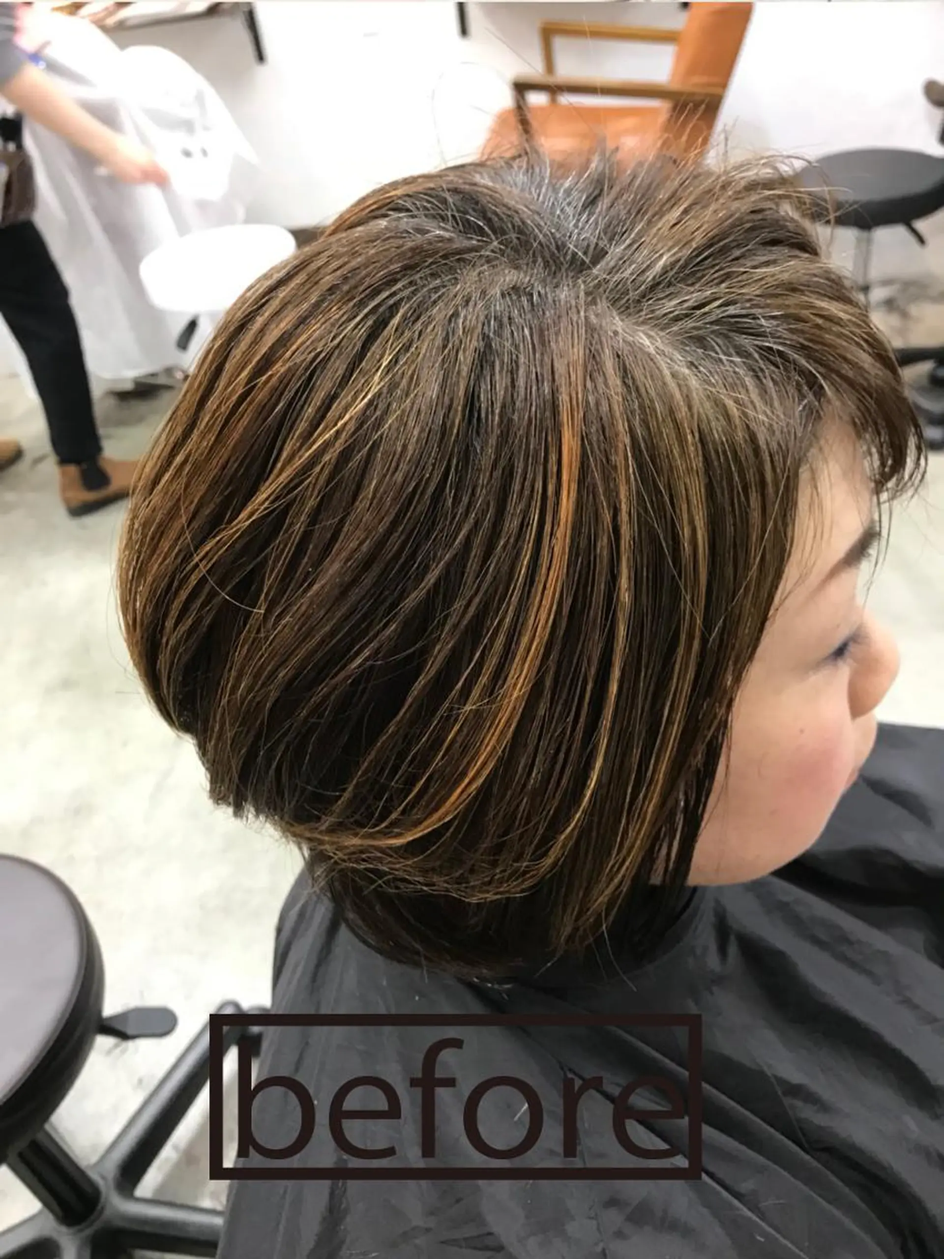 ショート ハイライト anyhow academyのヘアスタイル