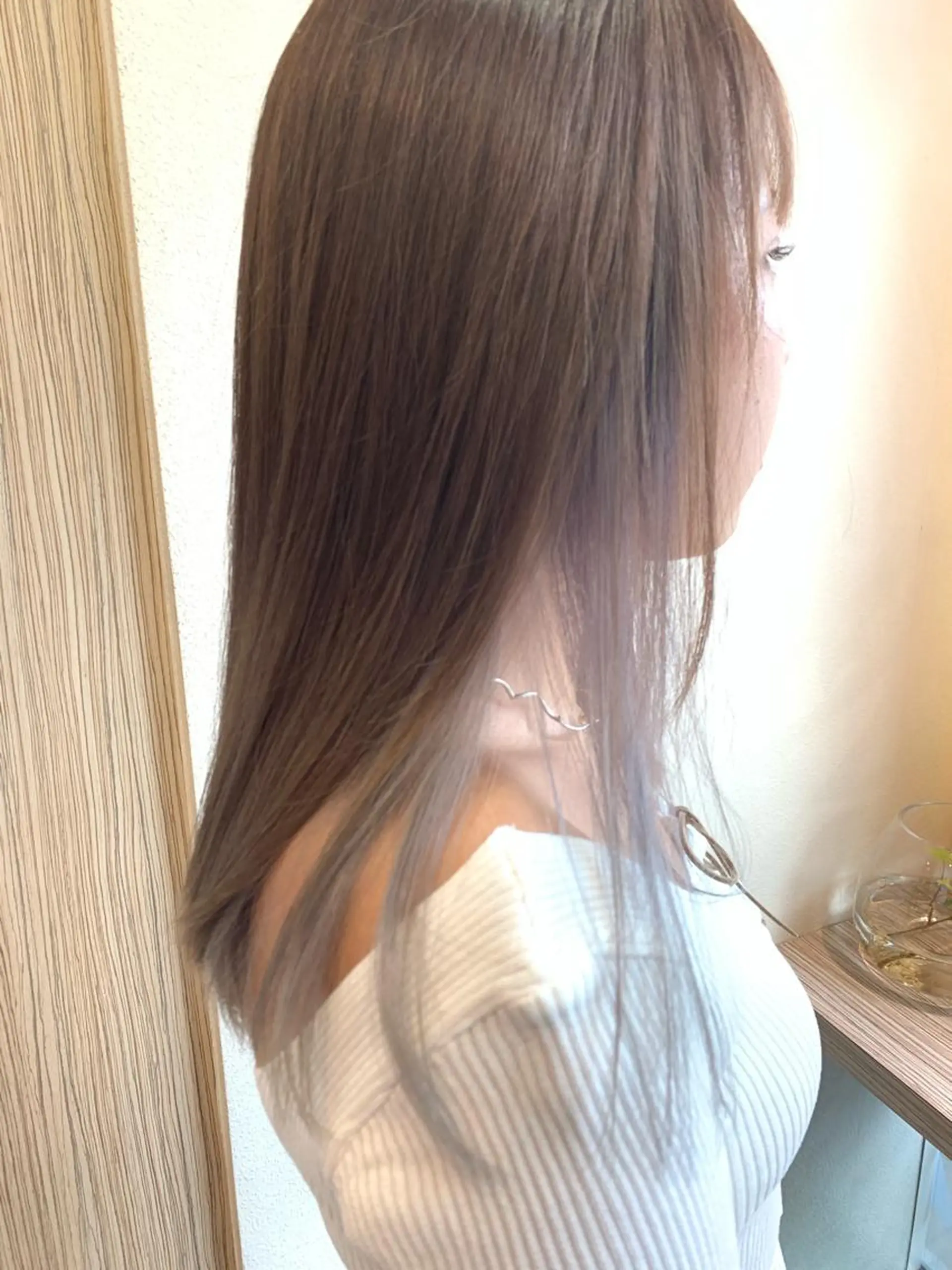 セミロング カラー DiMPlE  ディンプル所属・🌸スタイリスト 山浦美恵のヘアスタイル