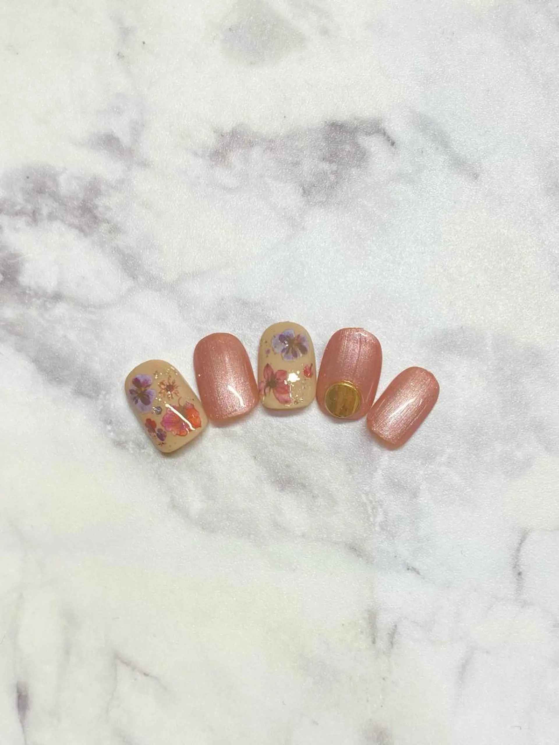 ネイル ジェルネイル ニュアンスネイル パラジェル ピンク ハンドネイル Nail&eye Belire 新宿のネイルデザイン