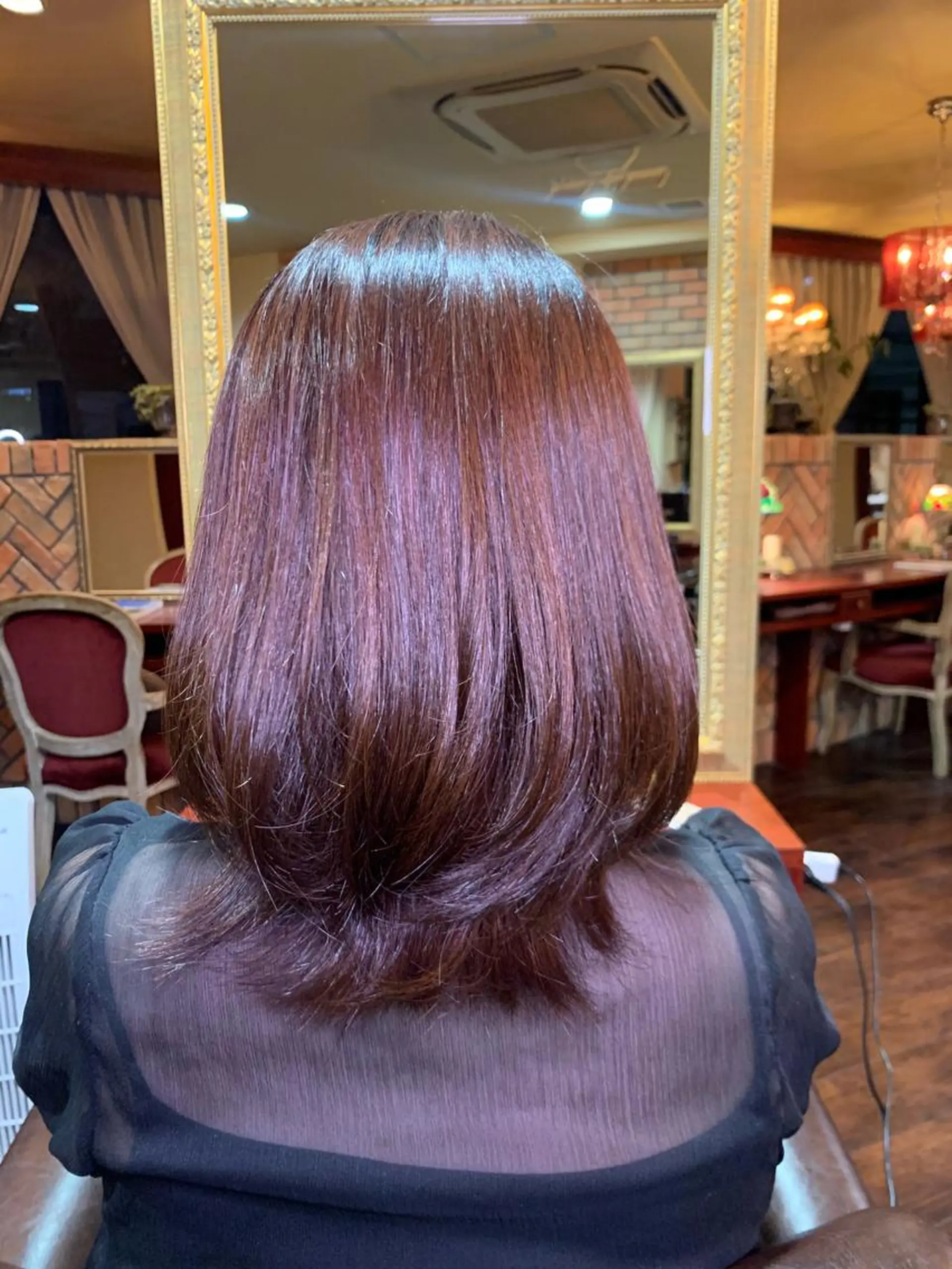 ミディアム カラー ハイライトカラー ピンクカラー バイオレットカラー ハイライト FAVOR Emiのヘアスタイル