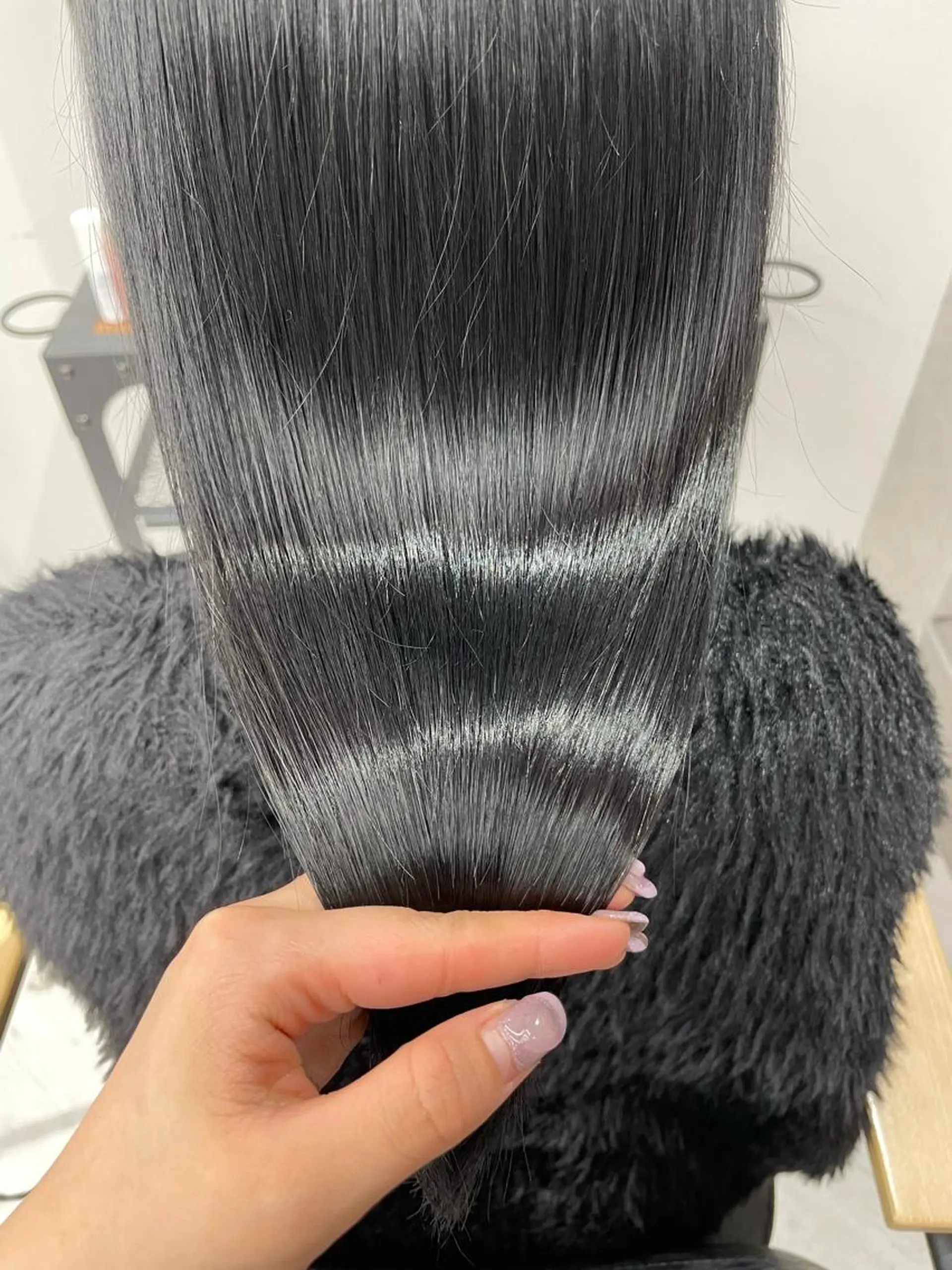 セミロング カラー パーマ ヘアアレンジ メンズ キッズ ネイル マツエク・マツパ アイブロウ 黒髪 ナチュラルブラック ナチュラル mona/ ストレートスタイル✨のヘアスタイル