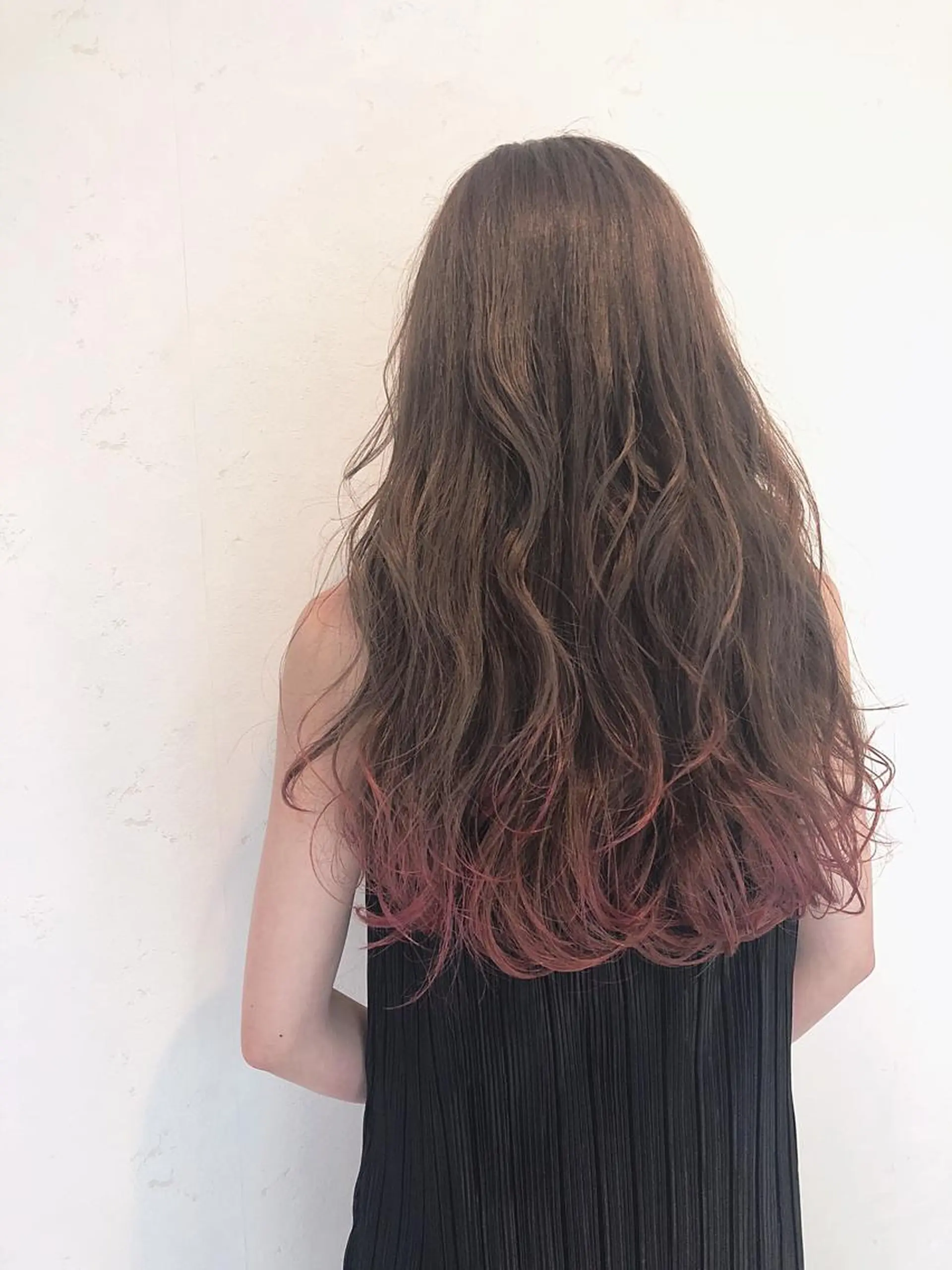 ロング カラー 伊藤 さやかのヘアスタイル