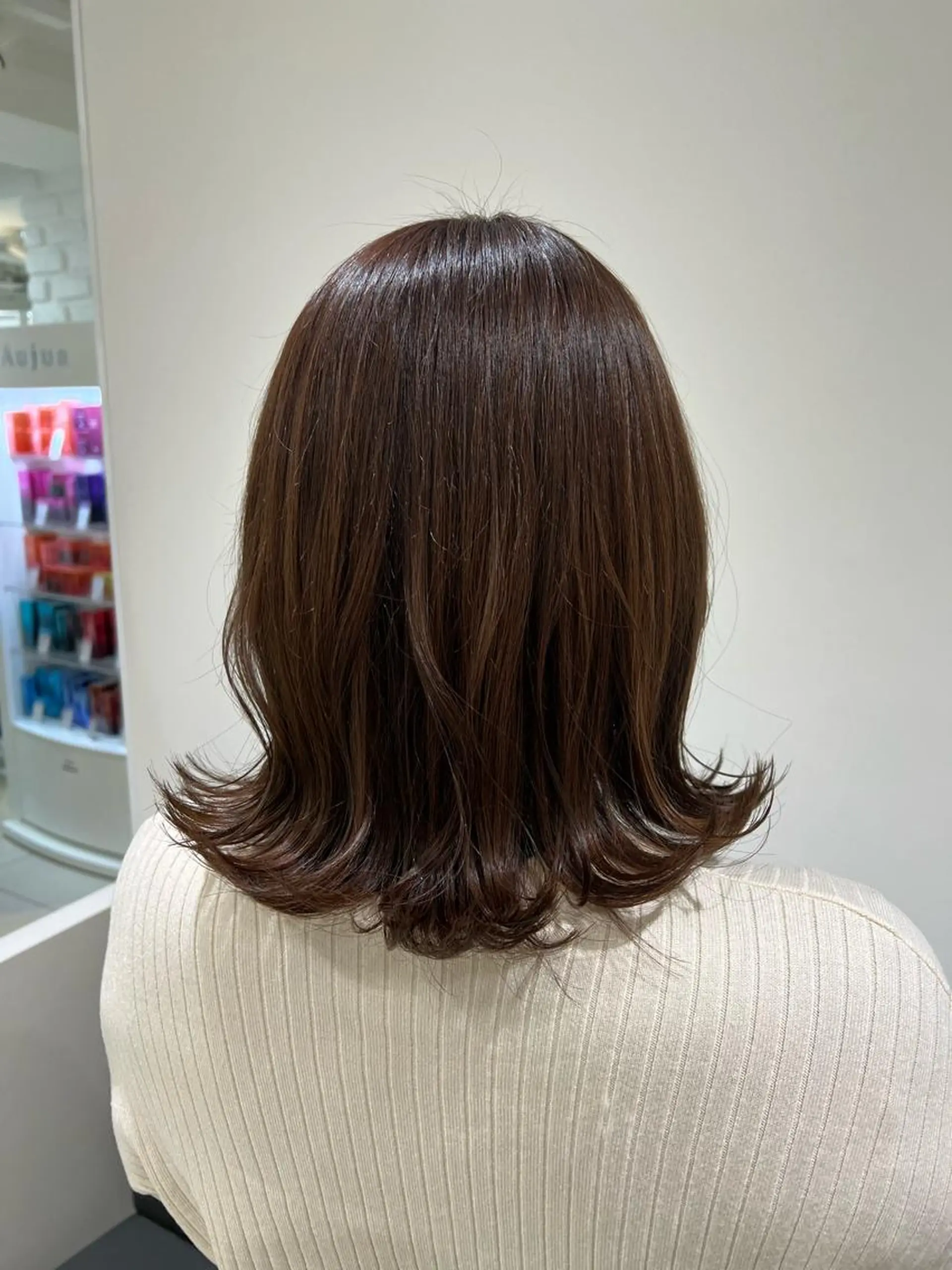 ミディアム カラー ベージュカラー ラベンダーカラー ラベンダーベージュ ボブ 外ハネヘア カット ヘアカラー 【暖色カラー特化】 中山由梨のヘアスタイル