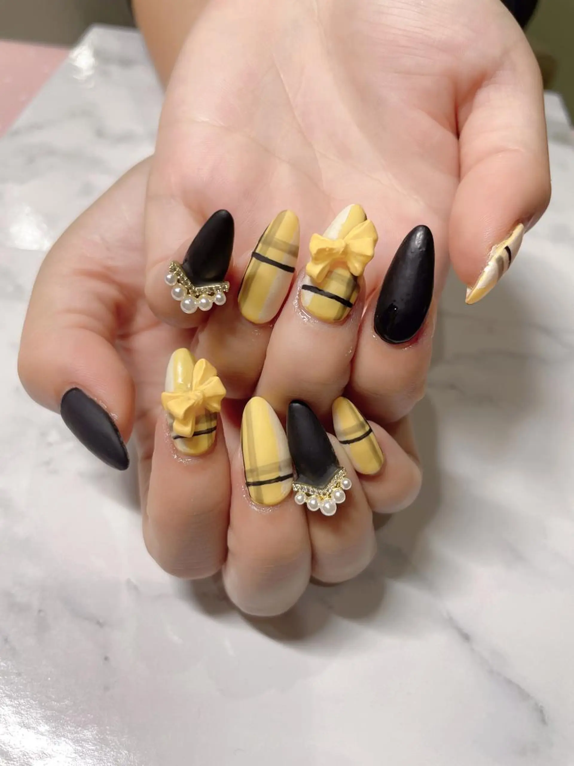 ミディアム ネイル 《LB》ラブリエ Nail&eyeのマツエク・マツパデザイン