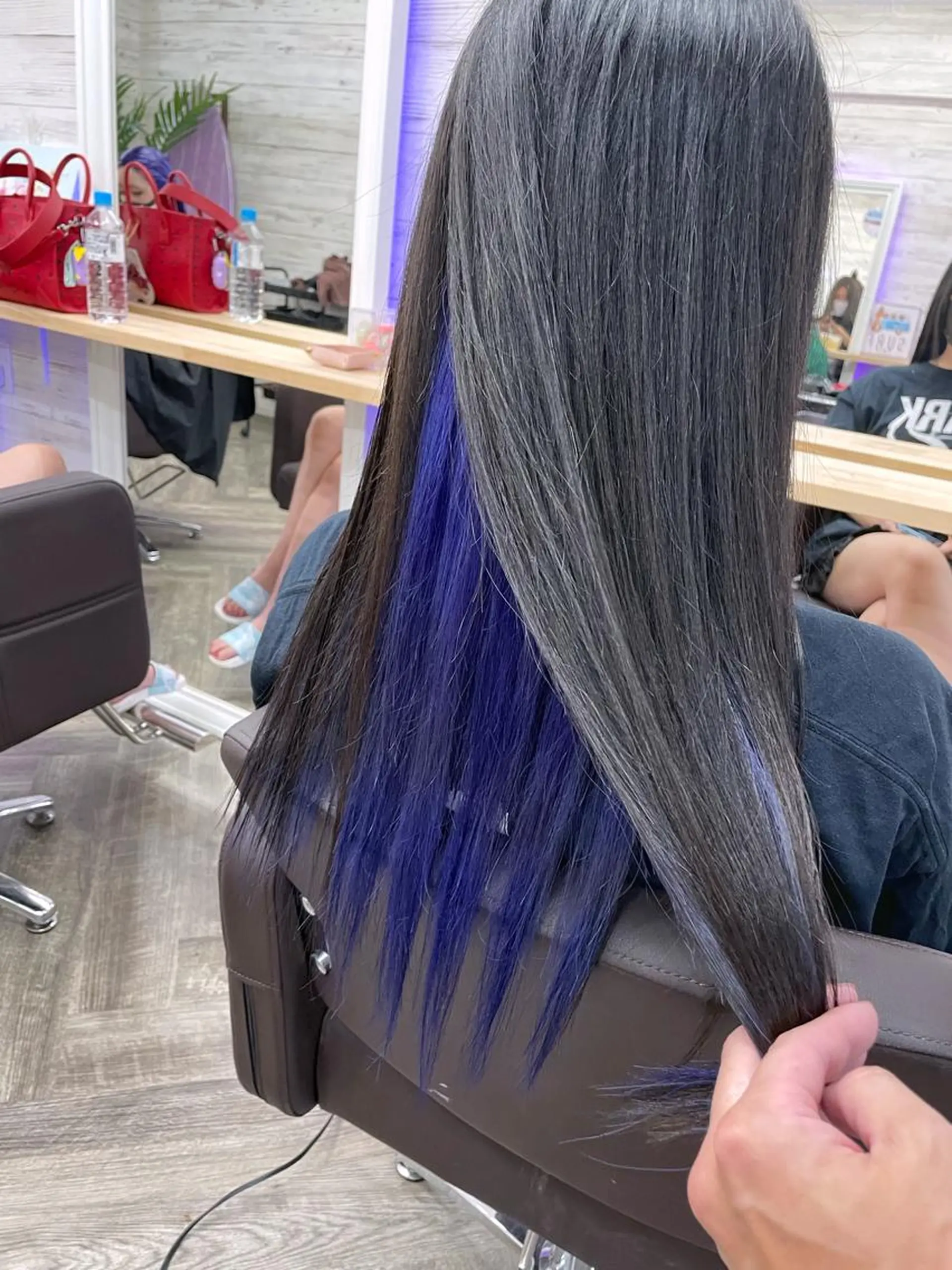 ロング カラー 黒髪 ブルーカラー ブルーブラック インナーカラー 北沢 隆のヘアスタイル