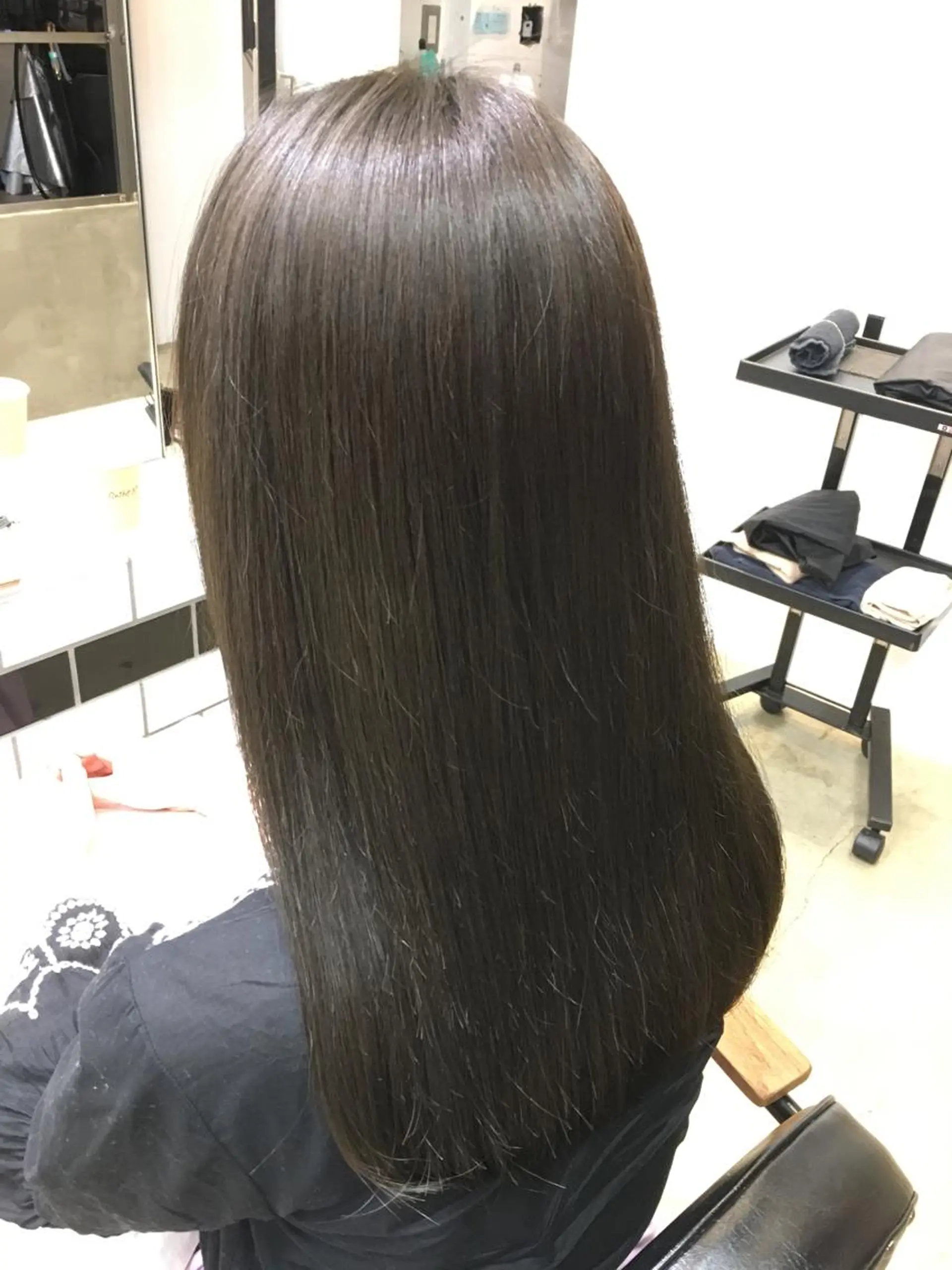 セミロング カラー アッシュ ミント メンズ眉毛ITSUK Iメンズ専門　新宿の眉毛・アイブロウイメージ