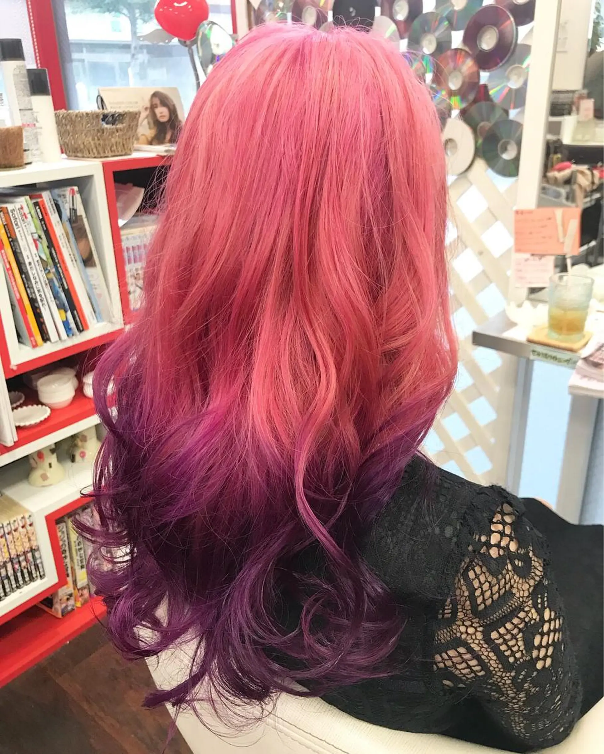 ロング カラー 岩谷/ブリーチ 🪽透明感カラーのヘアスタイル