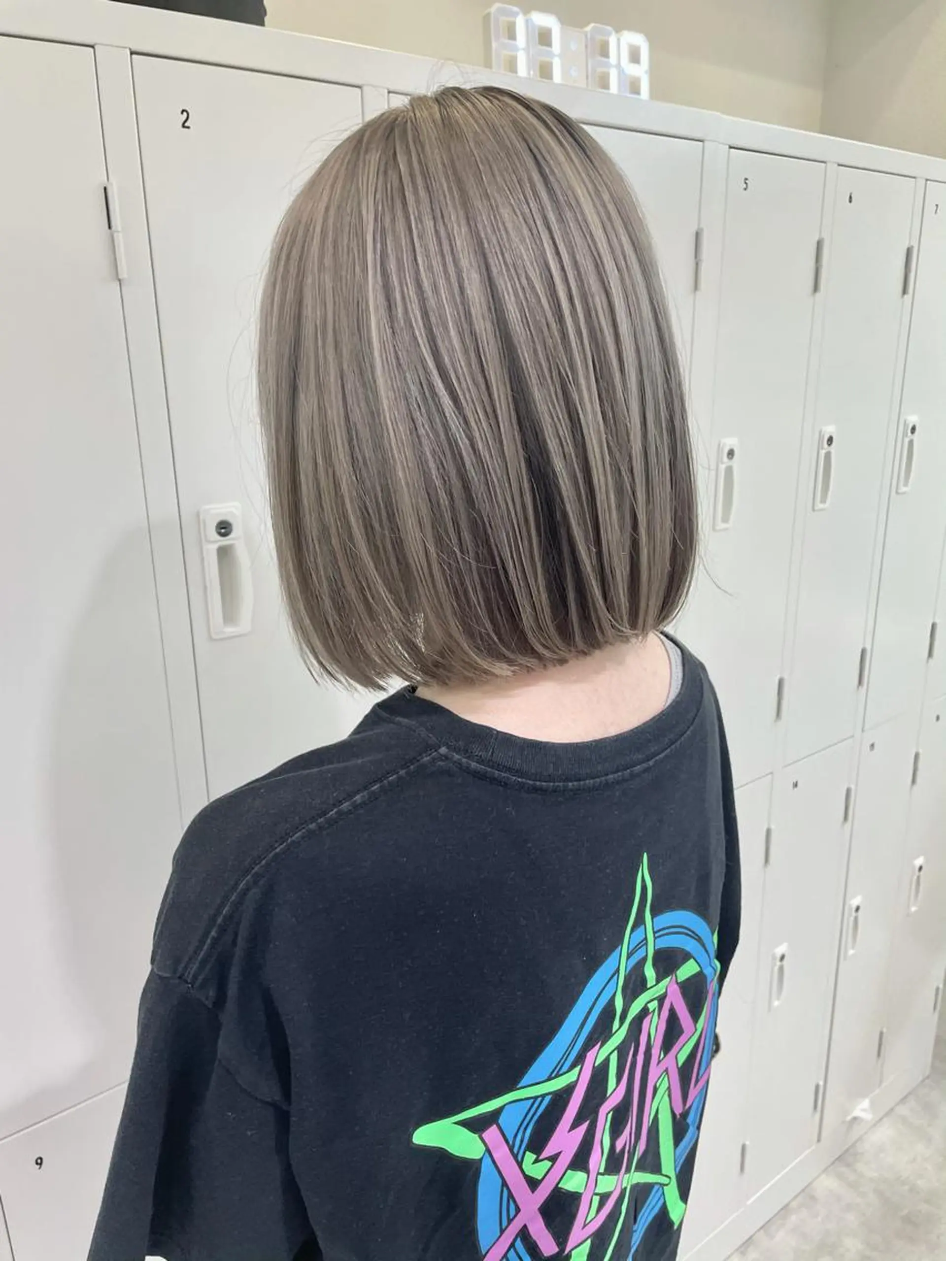 ショート カラー ベージュカラー グレージュ ハイトーンカラー ミルクティーグレージュ ミルキーベージュ 田中大星 /ボブ 縮毛矯正のヘアスタイル