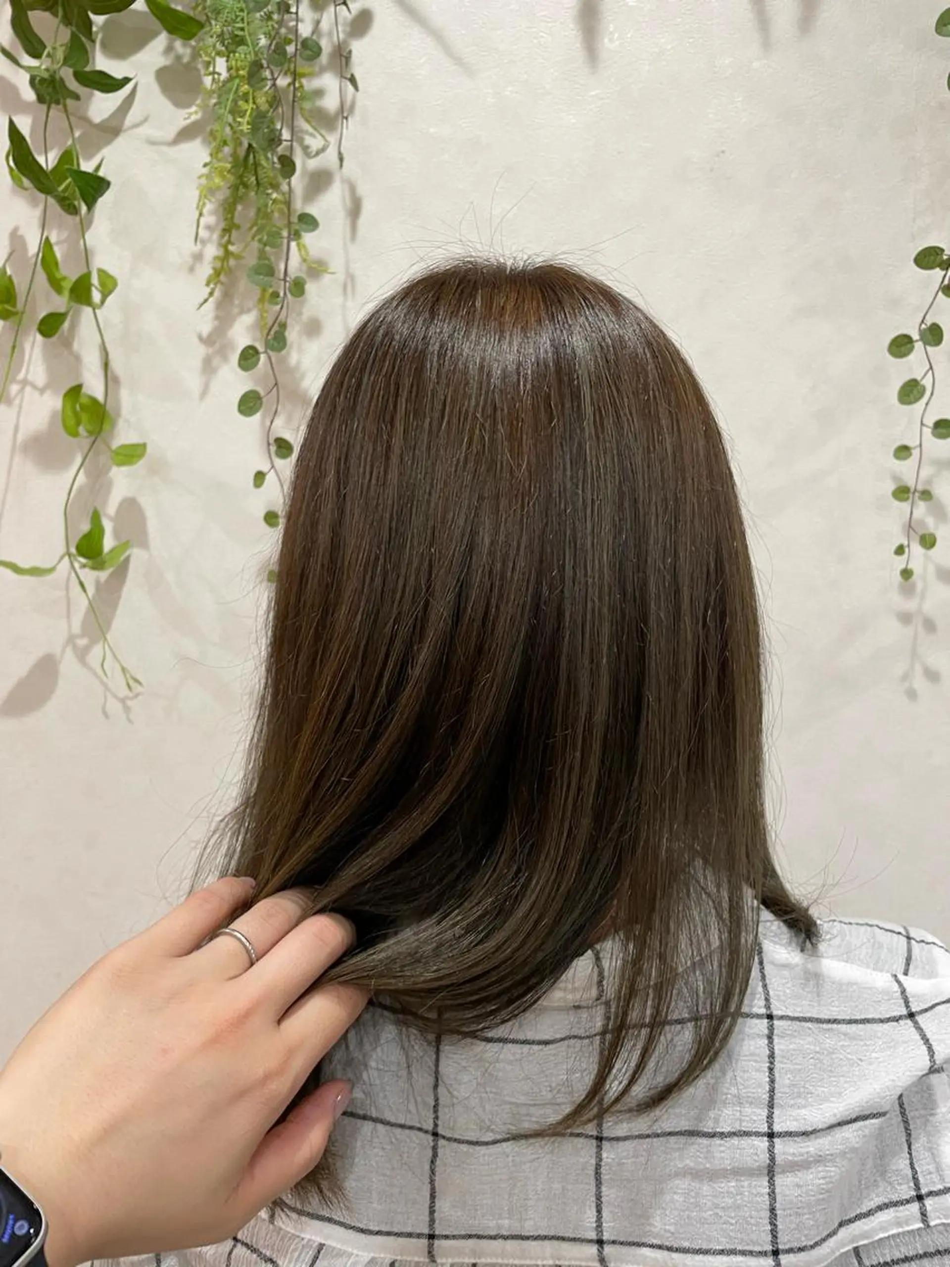 ミディアム カラー 山田 梓のヘアスタイル