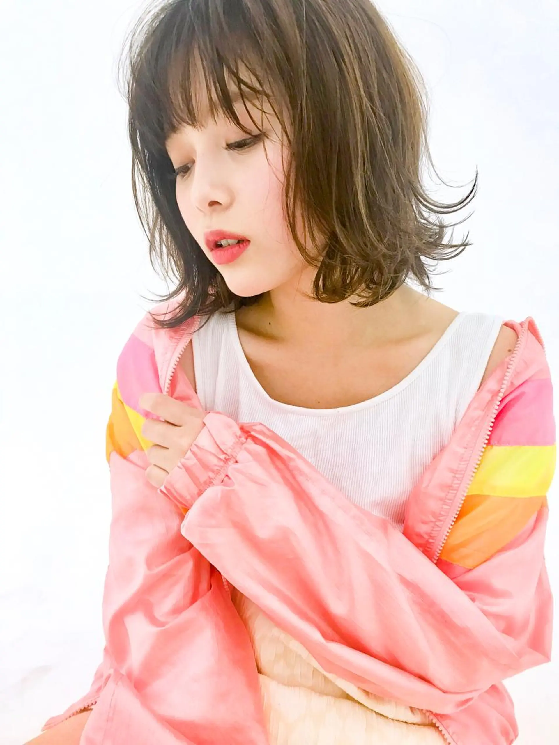 ミディアム カラー ヘアアレンジ デザインカラー ハイライトカラー ハイライト ai あいのヘアスタイル