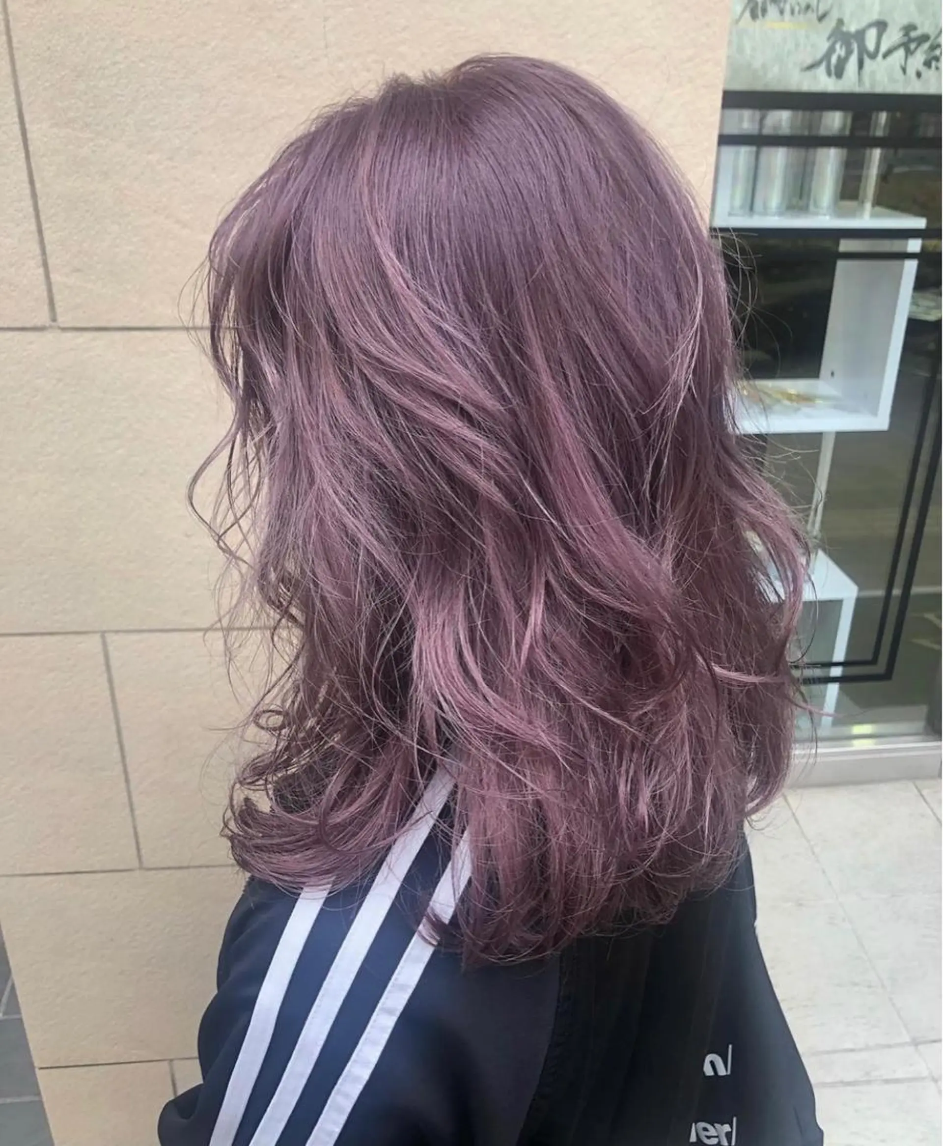 セミロング 艶髪カラー🫧 髪質改善🪽萩原のヘアスタイル