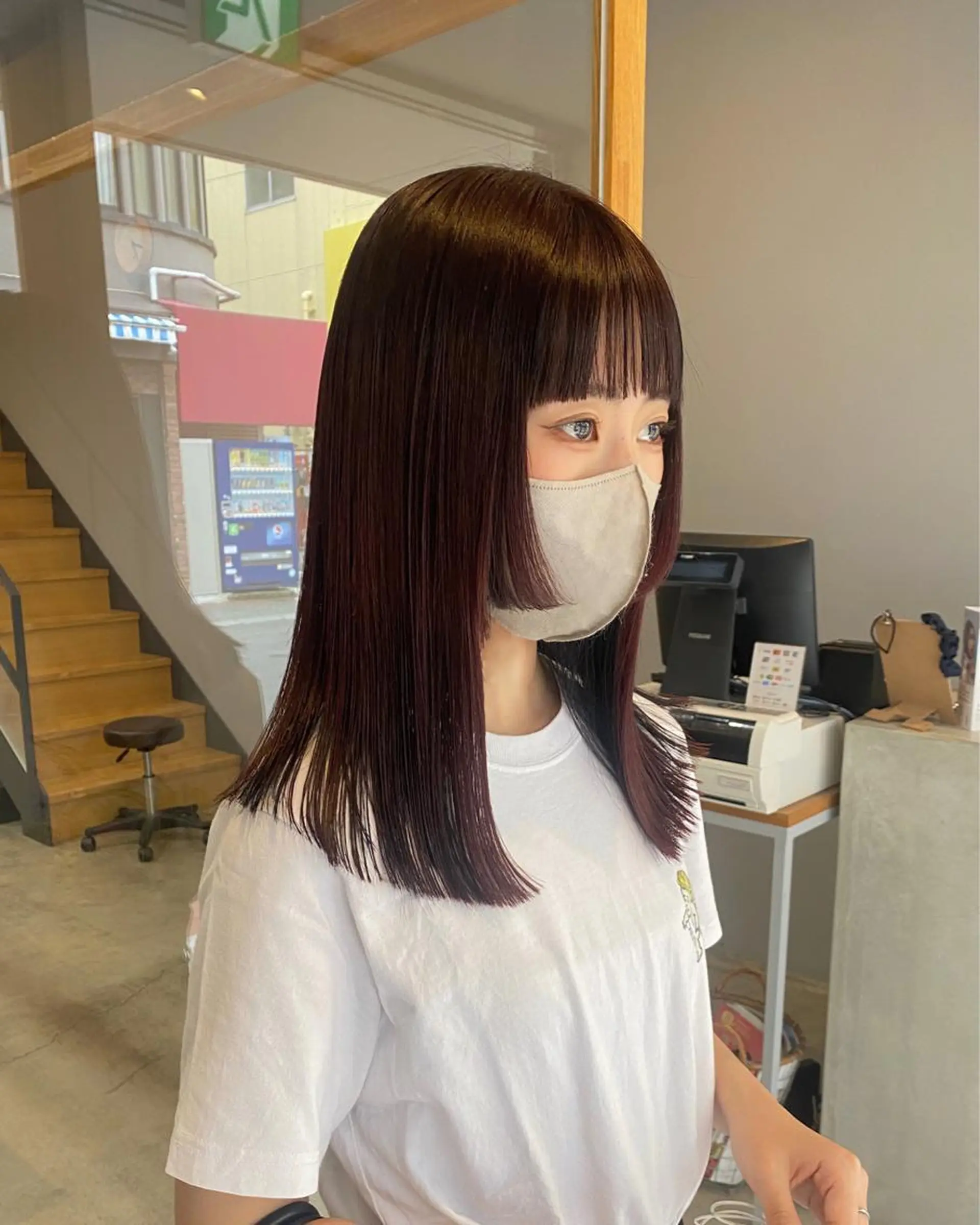 ロング カラー カシス レッドカラー カット ヘアカラー shiga mariaのヘアスタイル