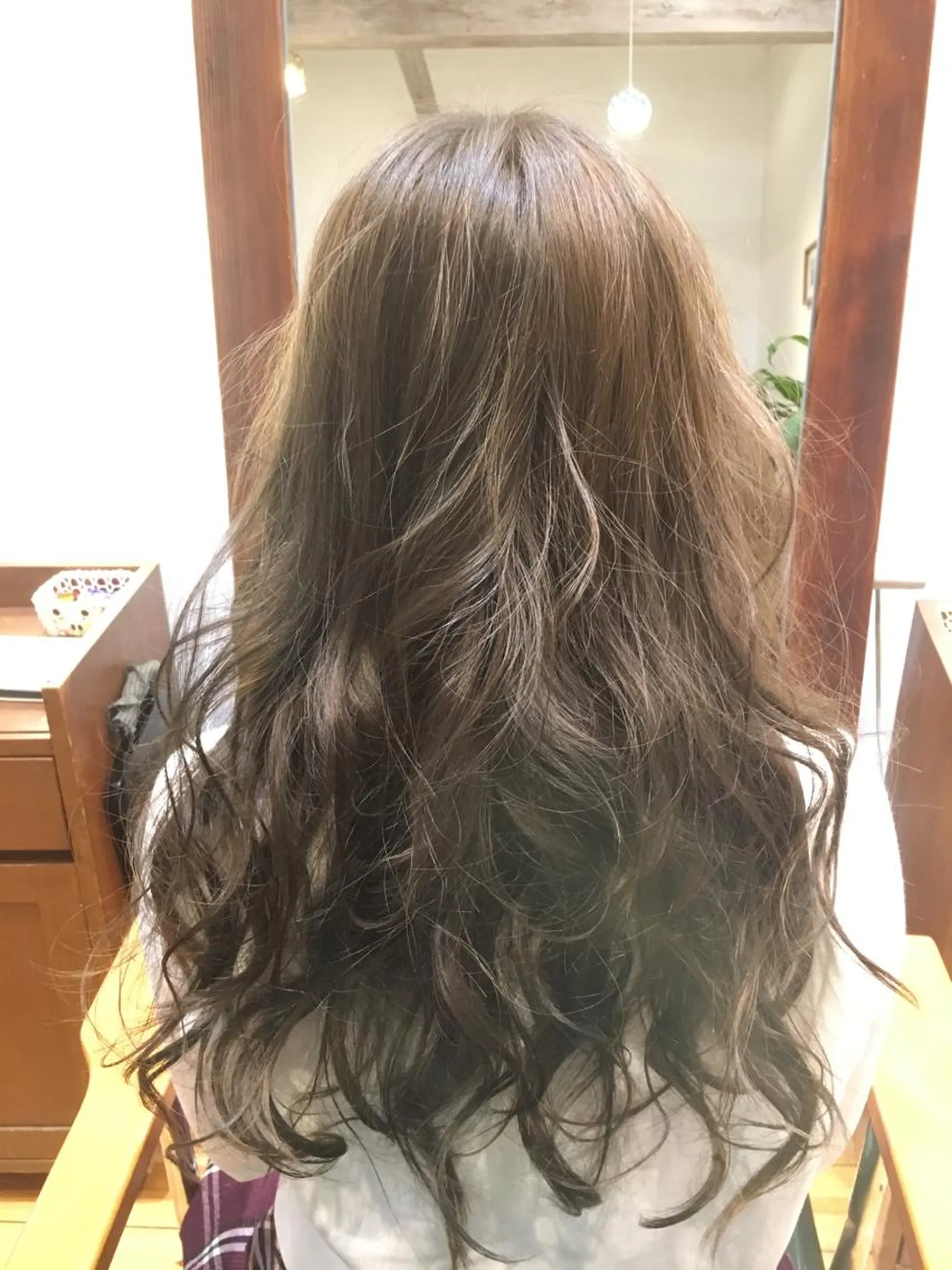 ショート ミディアム セミロング ロング カラー グレージュ 360°キレイな ショートカットのヘアスタイル