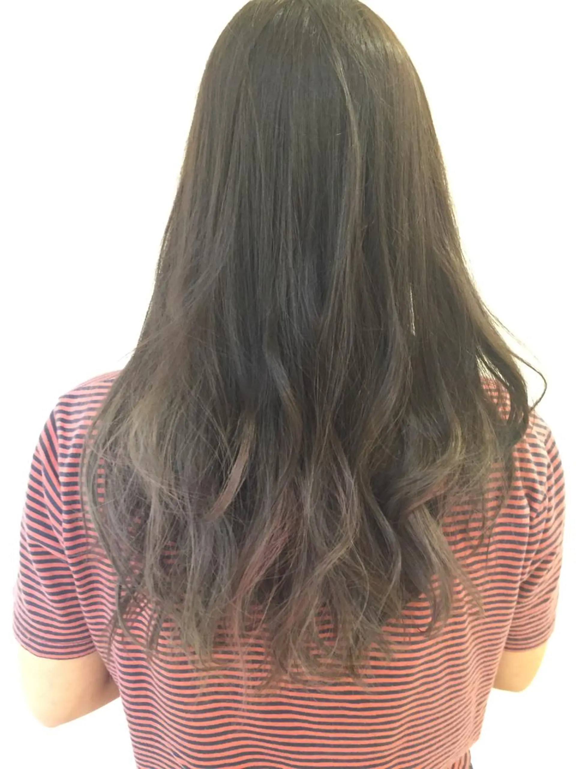 ロング カラー アッシュ ベージュカラー グラデーションカラー ハイトーン×髪質改善 KENTAのヘアスタイル
