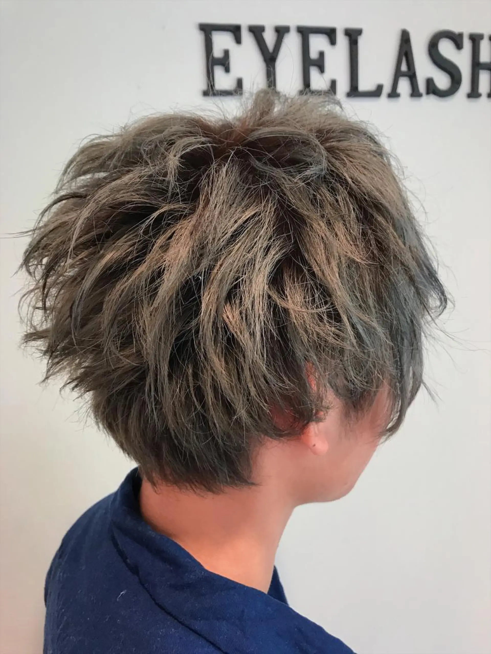 ショート カラー ハイライトカラー ハイトーンカラー ハイライト 藤井 健のヘアスタイル