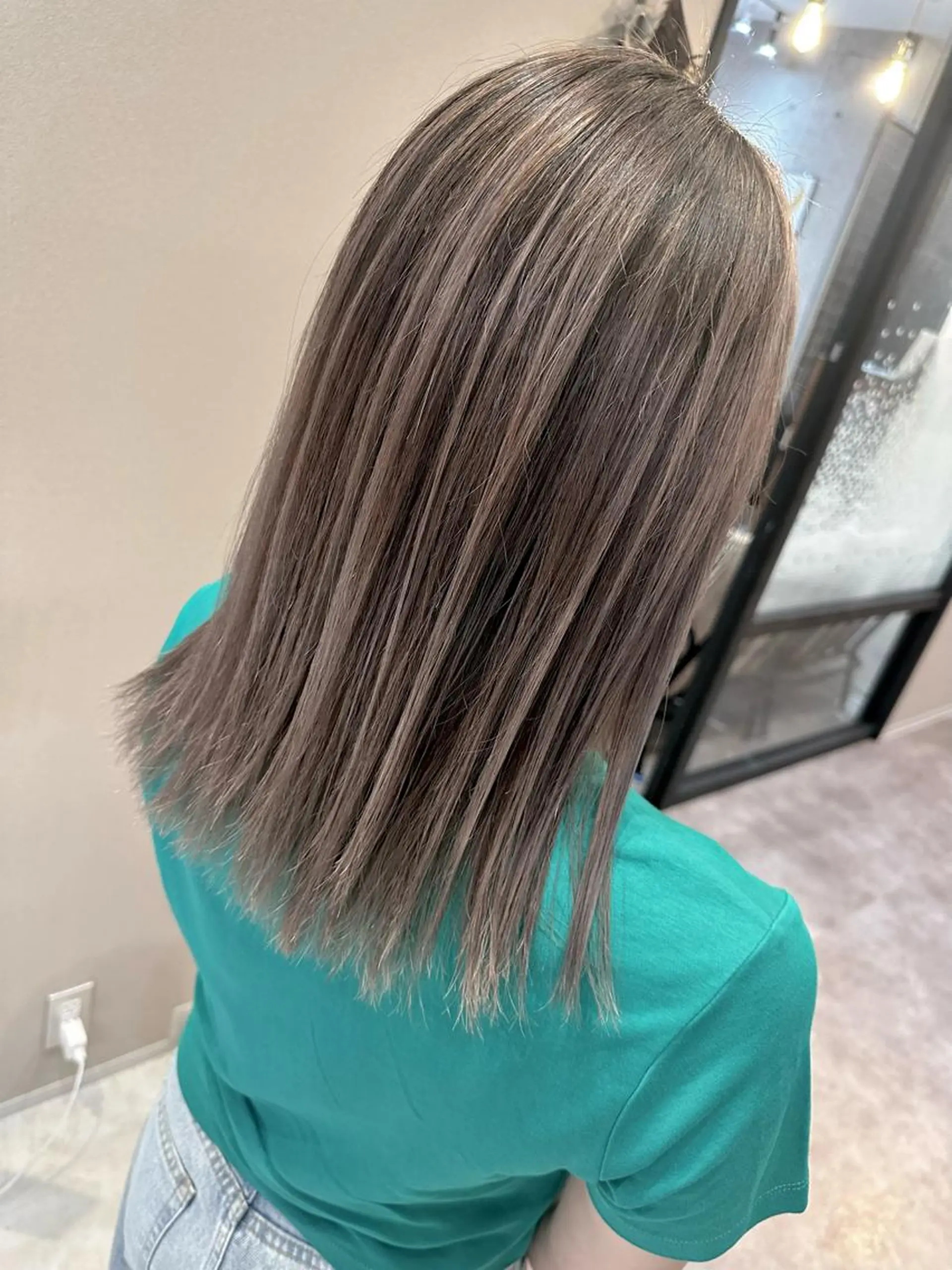 ミディアム ヘアカラー 🔷ブリーチバレイヤ ージュ🔷飯野達也のヘアスタイル