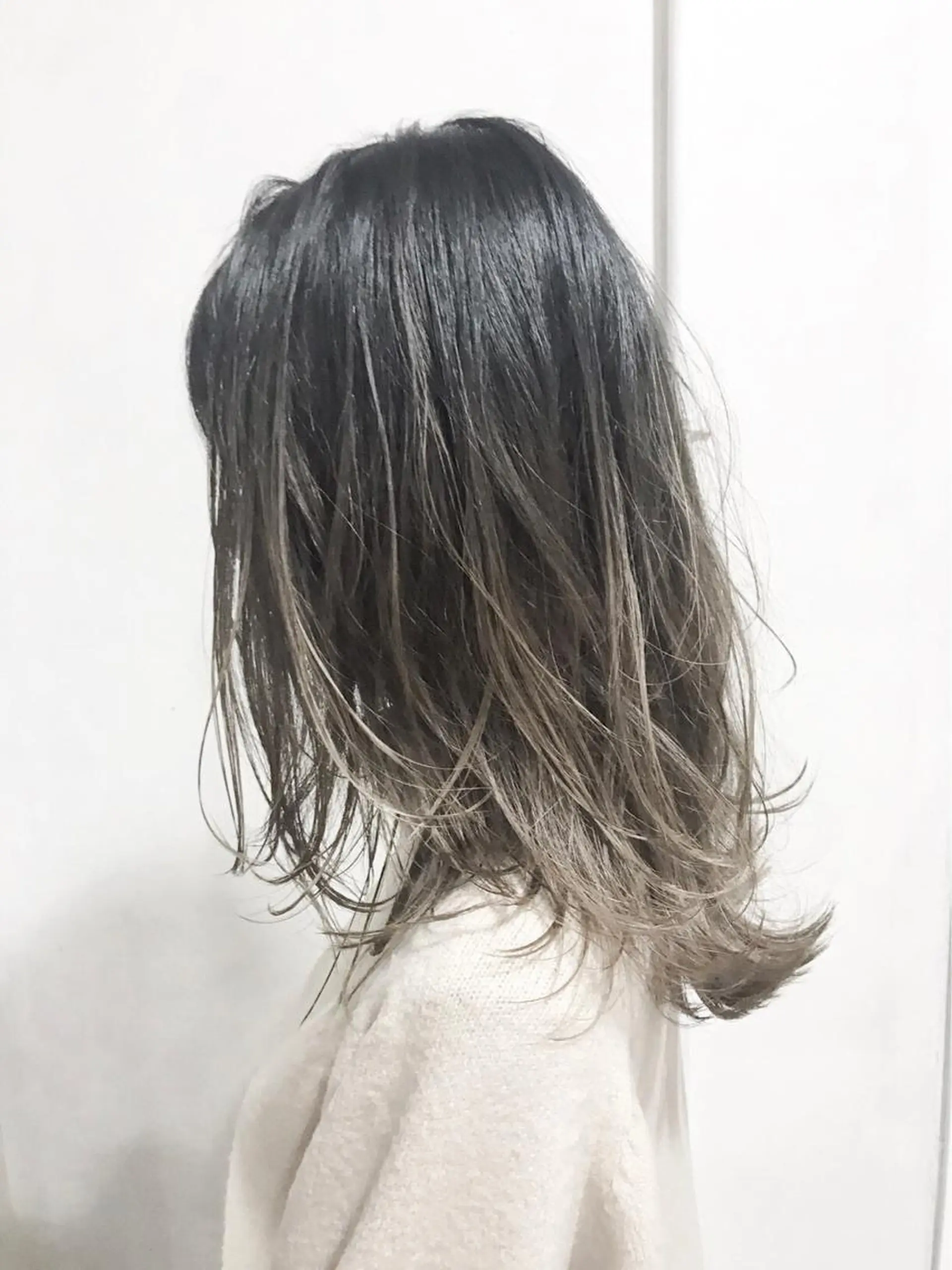 ミディアム カラー ヘアアレンジ ミニボブ/ブリーチ 🌈MISATOのヘアスタイル