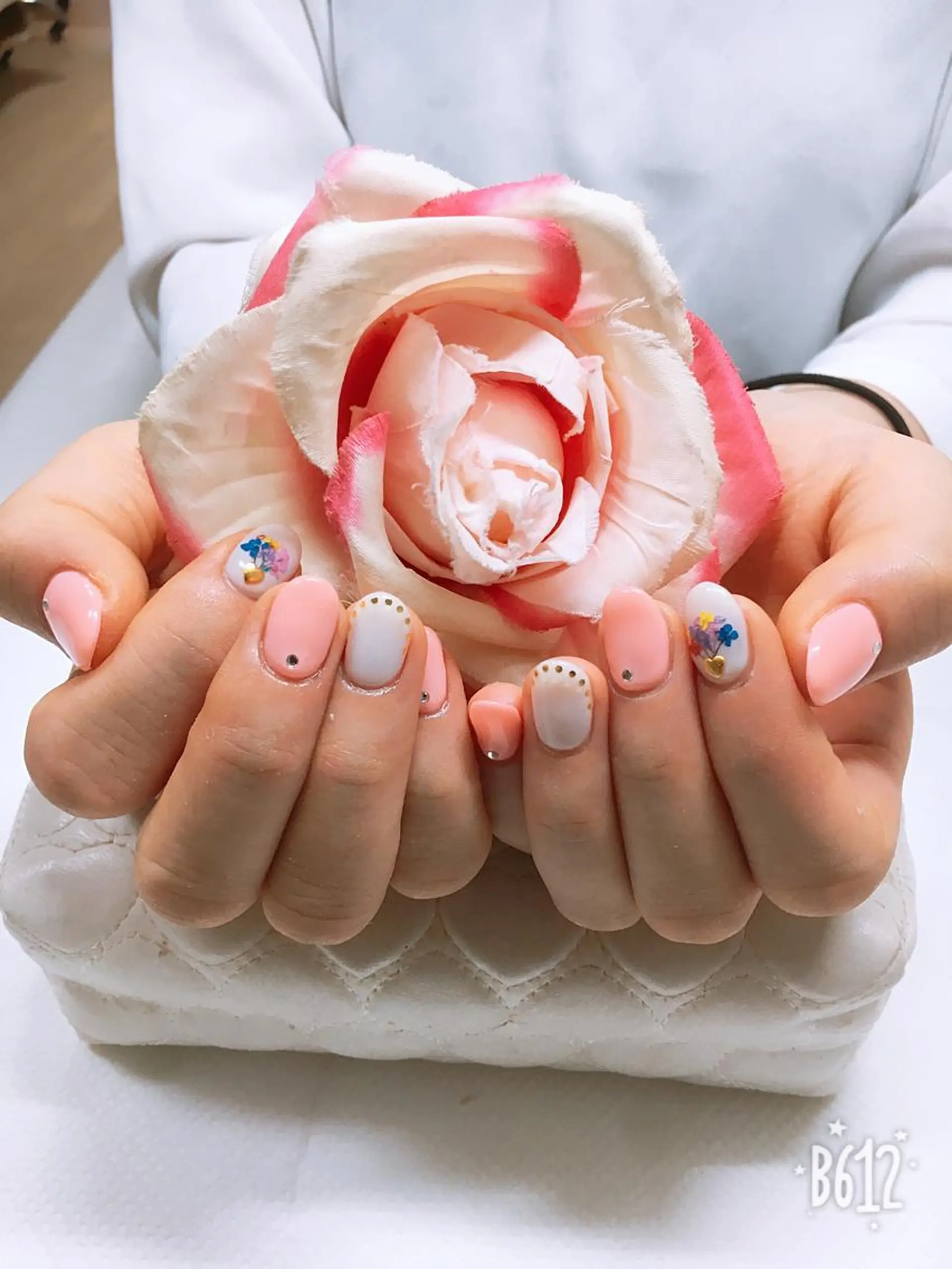 ネイル yuni所属・Nail salon yuriのネイルデザイン