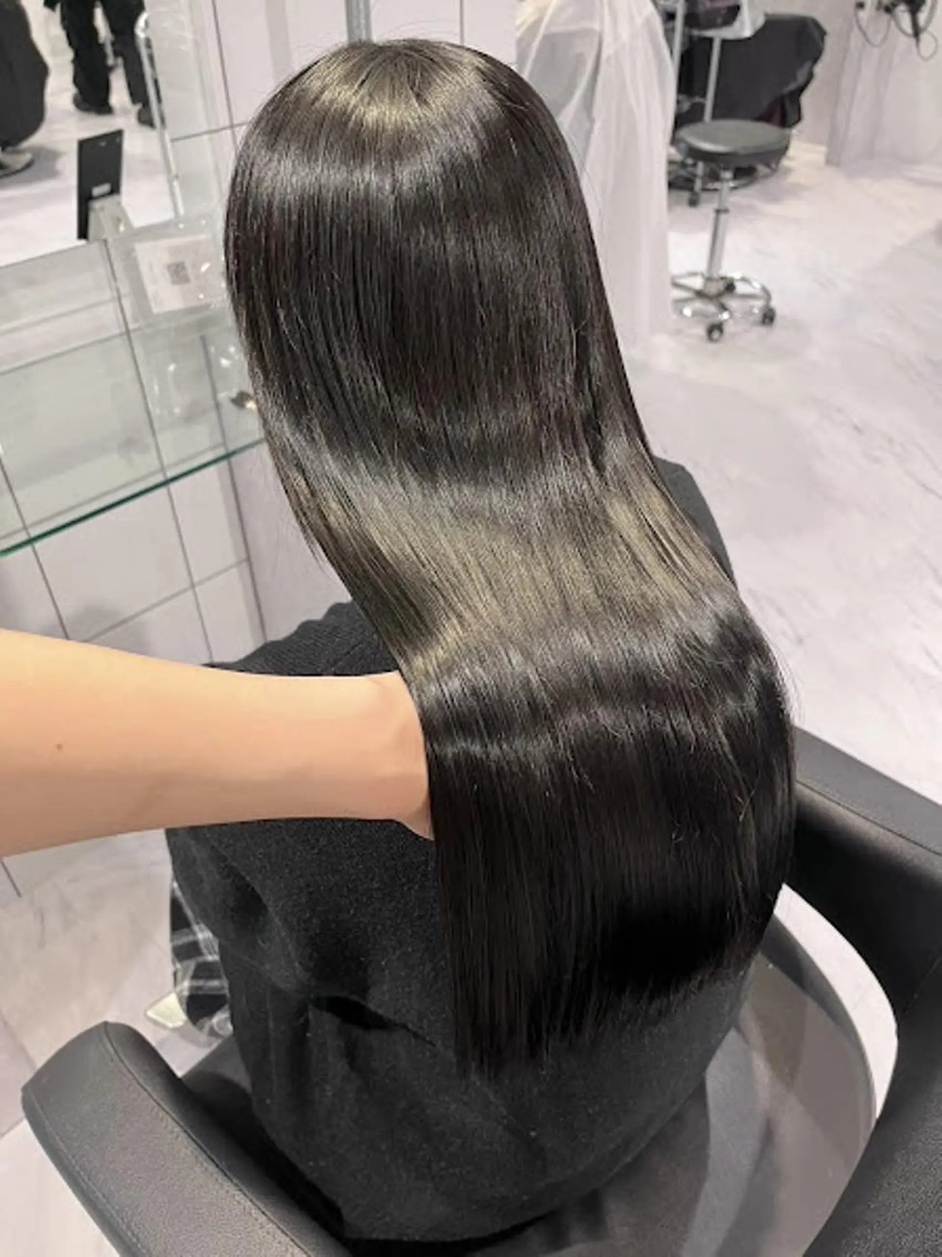 カラー 🪞【公式】表参道 🪞knot🪞のヘアスタイル