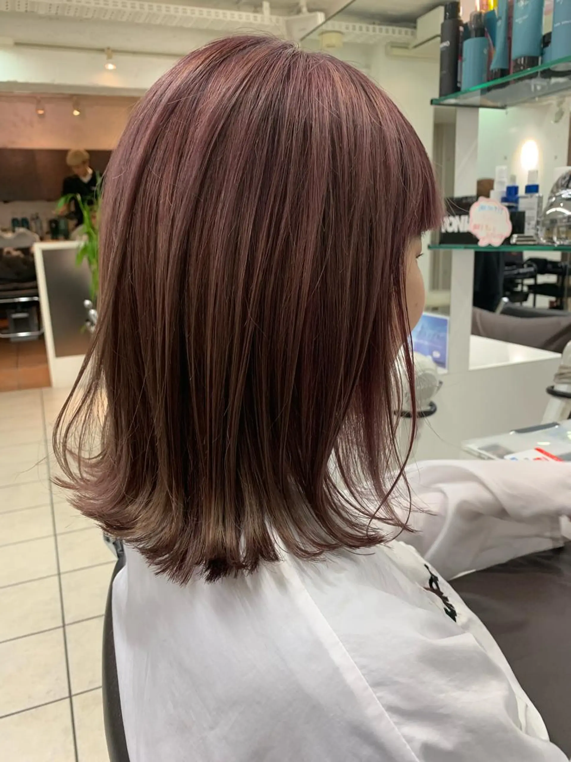 ミディアム カラー 寺山 佳貴のヘアスタイル