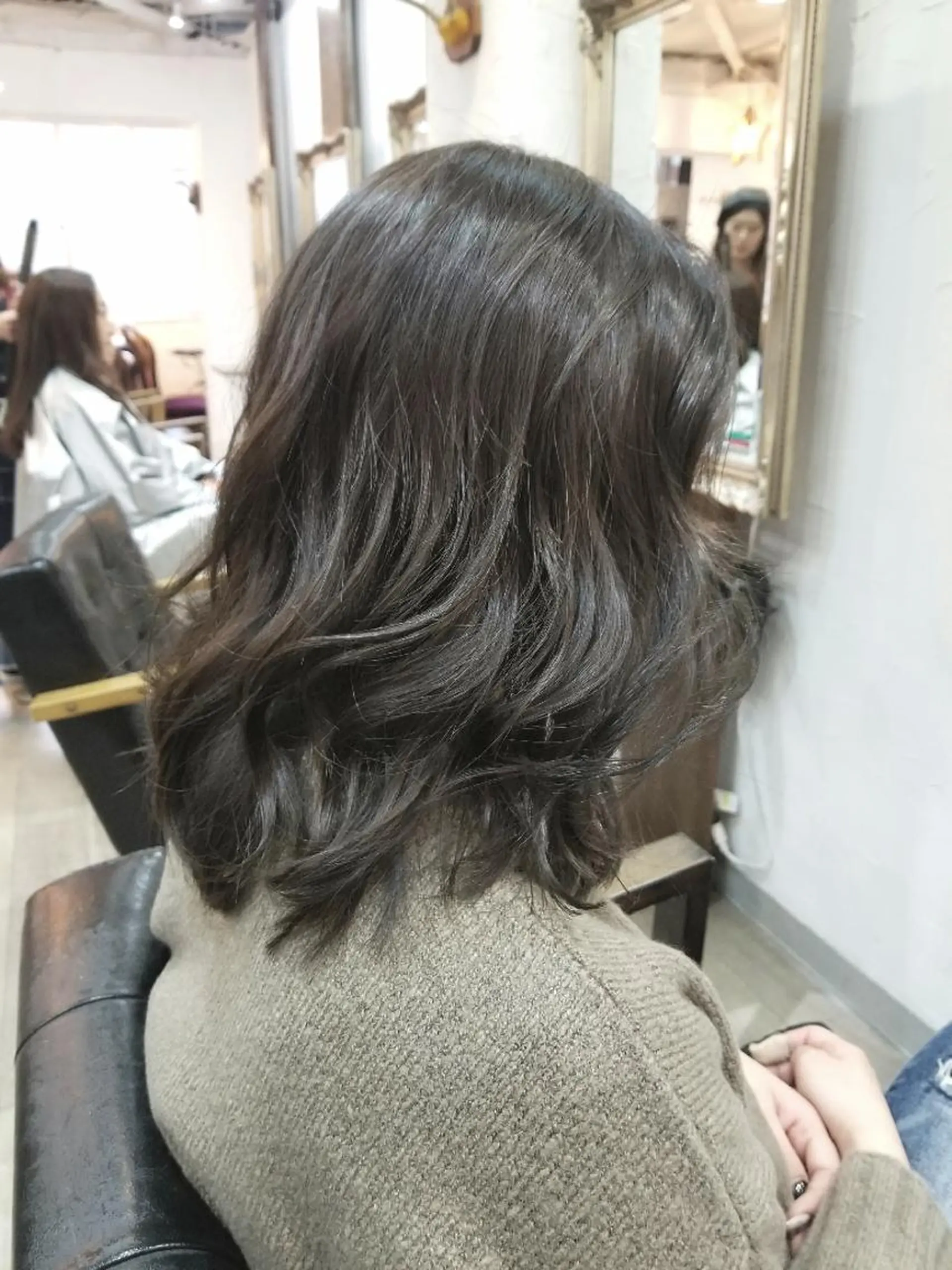 ミディアム カラー カット ヘアカラー トリートメント bathair 持田侑祐のヘアスタイル