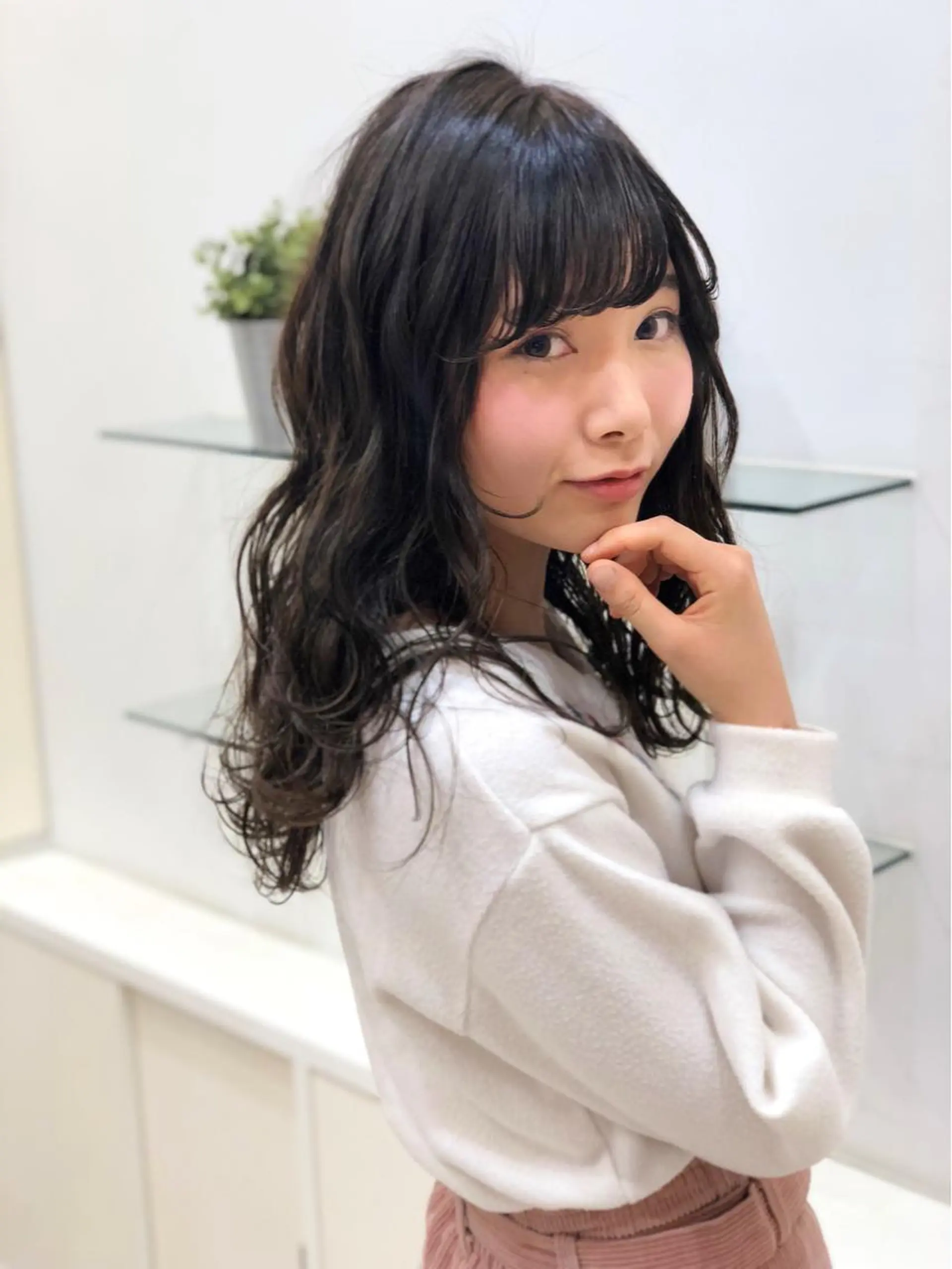 セミロング カラー アッシュ グレージュ レイヤーカット ディレクター ノナカのヘアスタイル