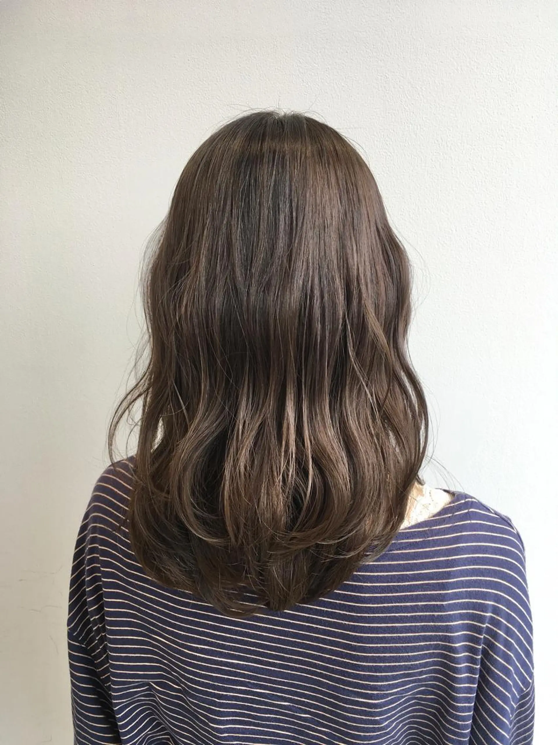 セミロング カラー グレージュ ヘアカラー トリートメント ヘアセット yoshi ☆のヘアスタイル