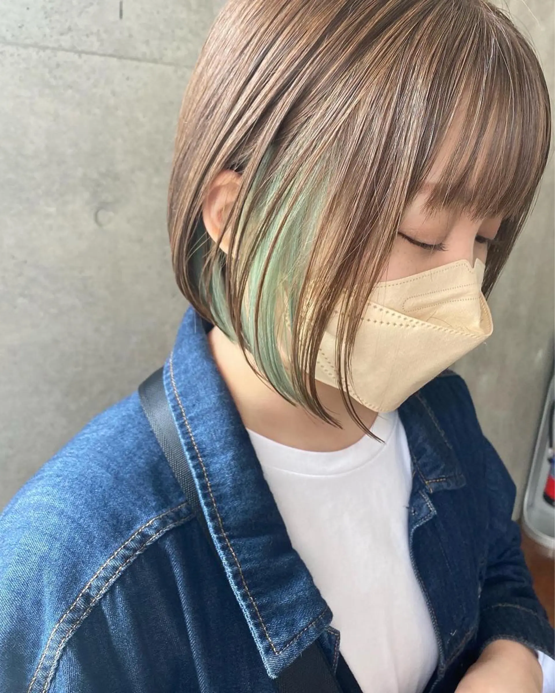 ショート カラー インナーカラー ミント ミントグリーン ヘアカラー トリートメント ブリーチカラーレイヤ ーカット🦋annaのヘアスタイル