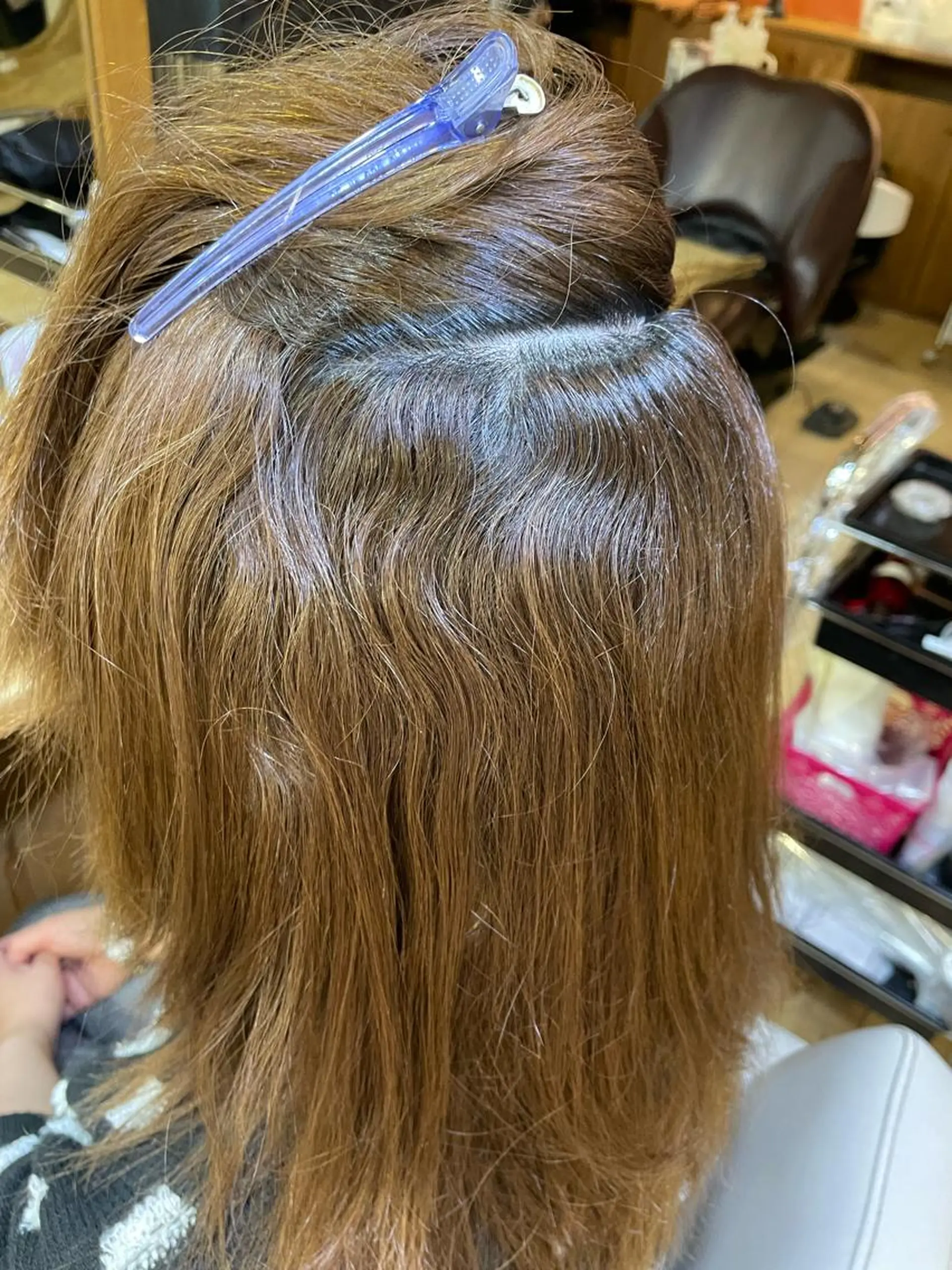 ミディアム くせ毛 山木 裕子のヘアスタイル