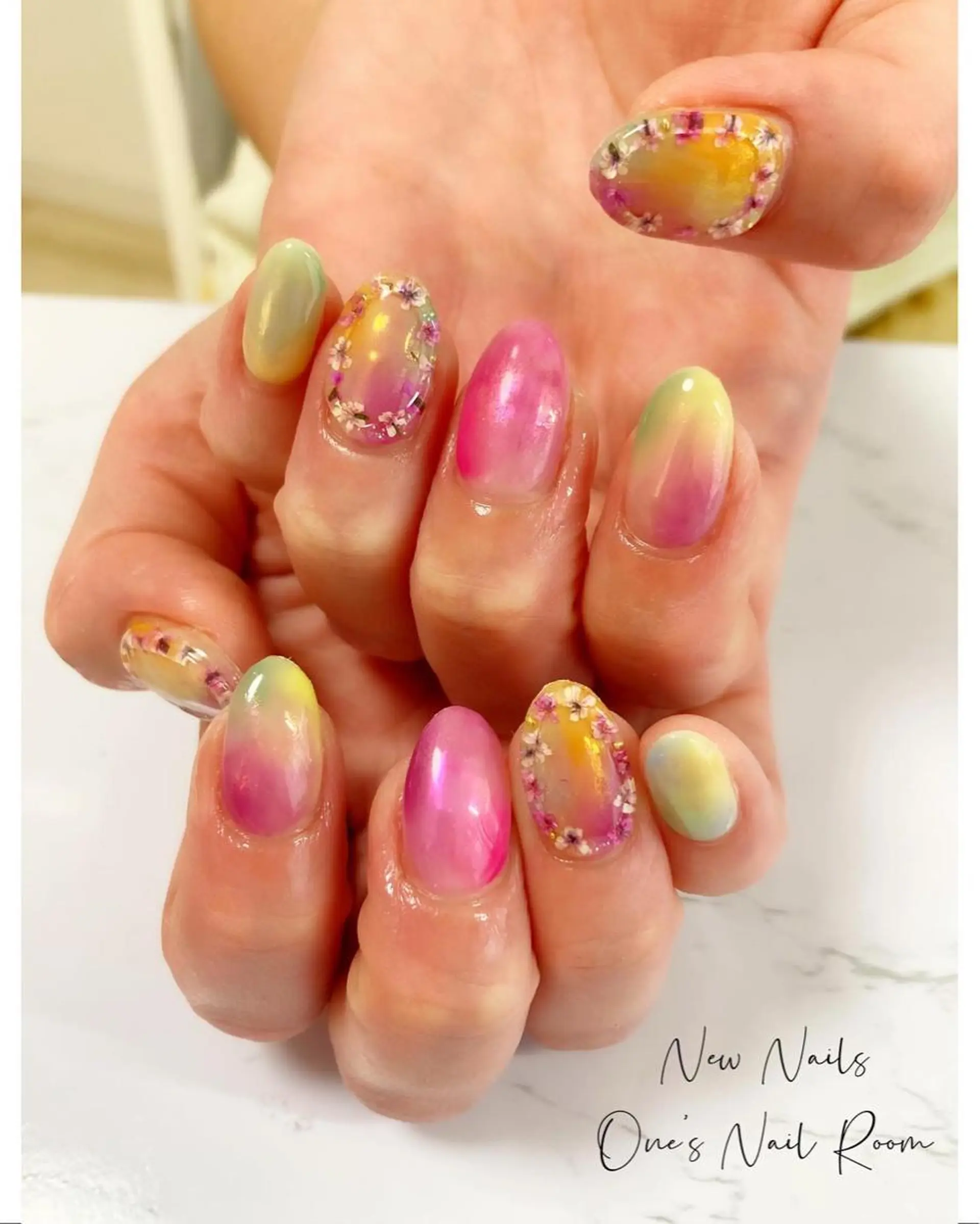 ネイル ハンドネイル One's Nail Roomのネイルデザイン