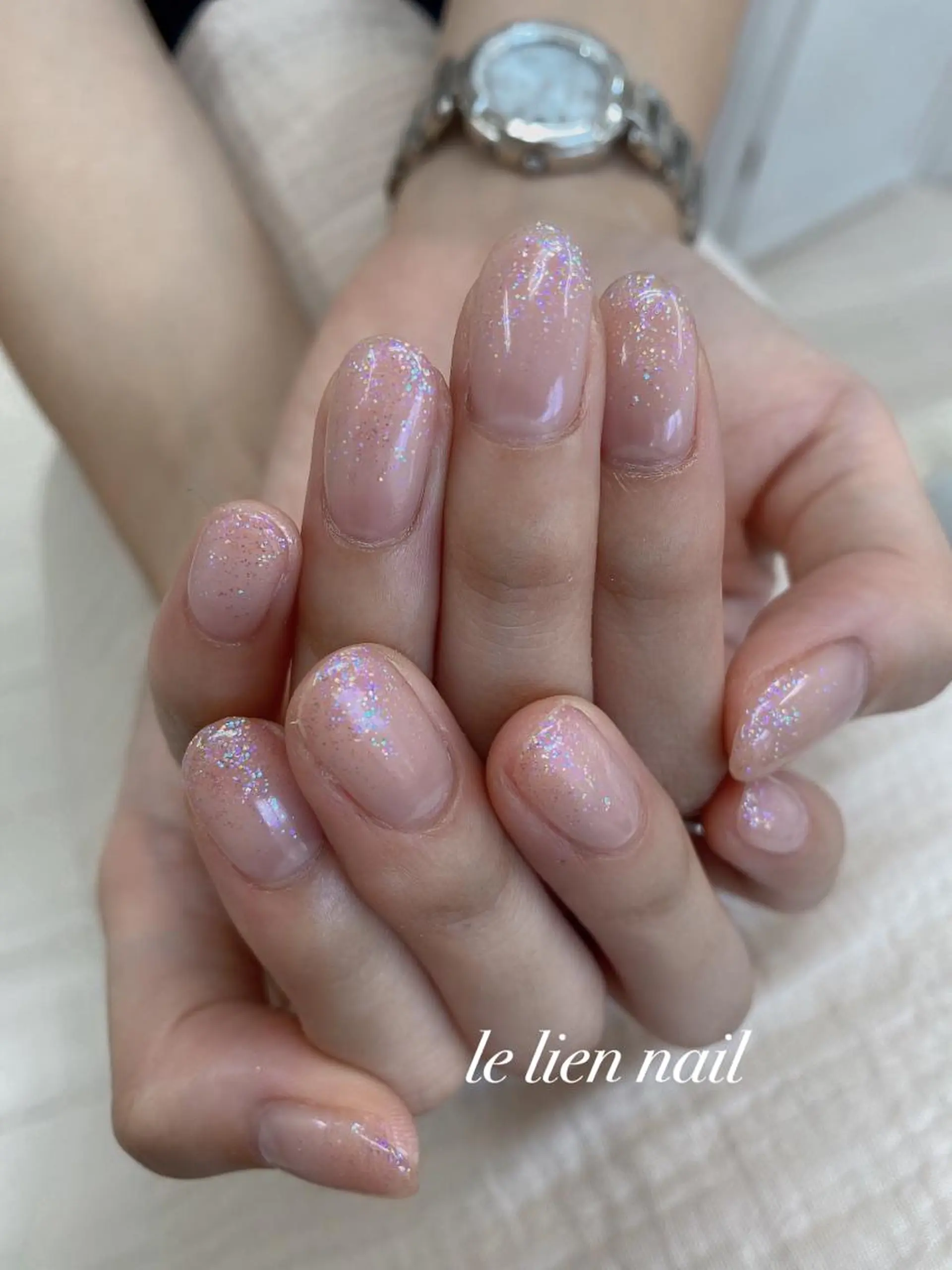 ネイル グラデーション ラメ(グリッター) ラメグラデーション シンプルネイル le lien nailのネイルデザイン