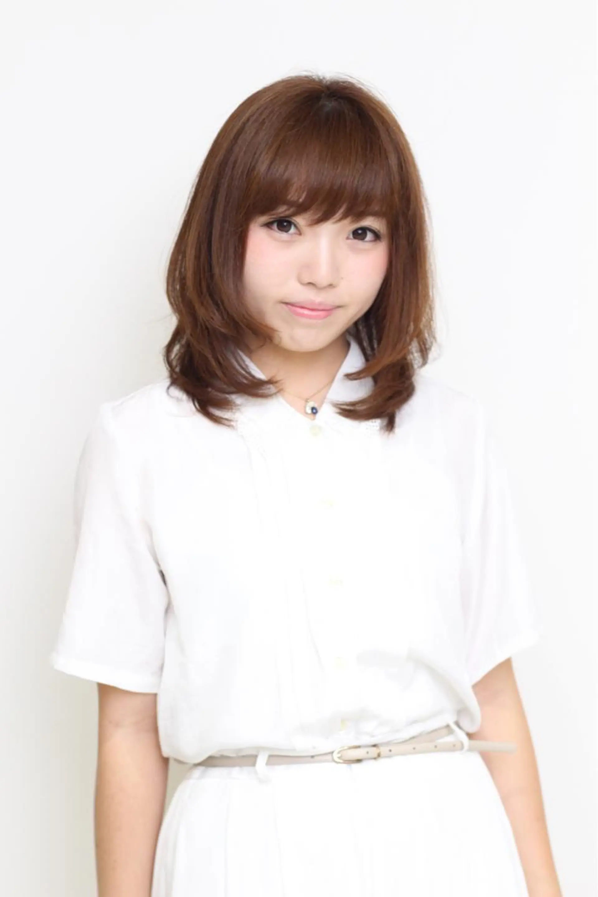 ミディアム カラー カット ヘアカラー 中林 由佳のヘアスタイル