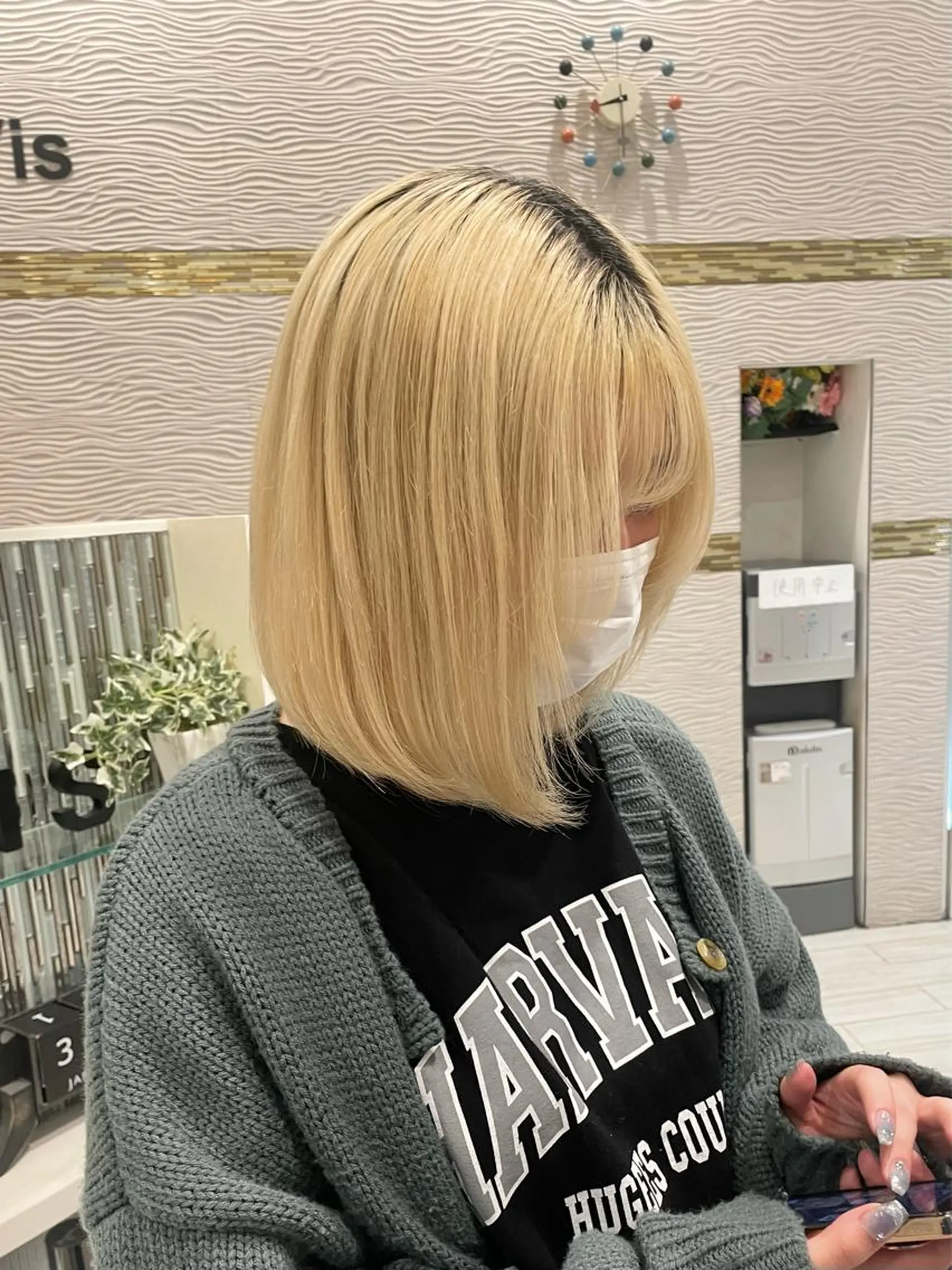 ミディアム ボブ 飯塚 愛美のヘアスタイル