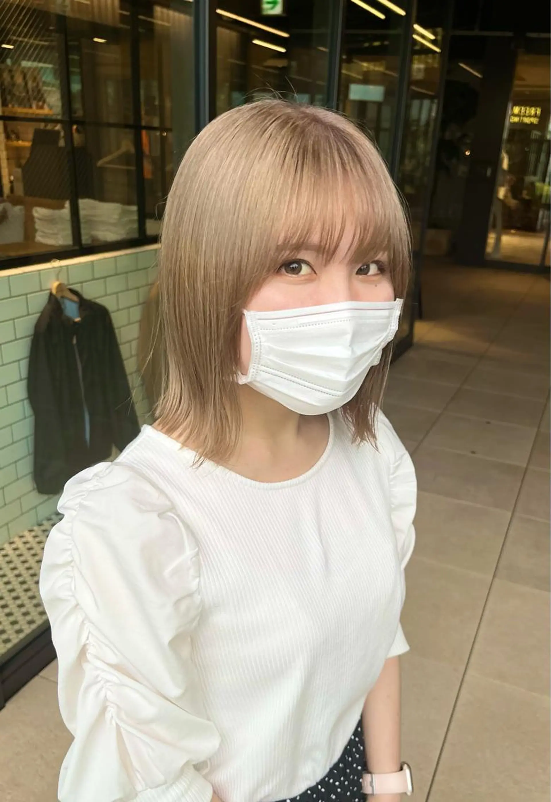 ミディアム カット ヘアカラー トリートメント タッセルボブ/韓国 レイヤー/髪質改善のヘアスタイル