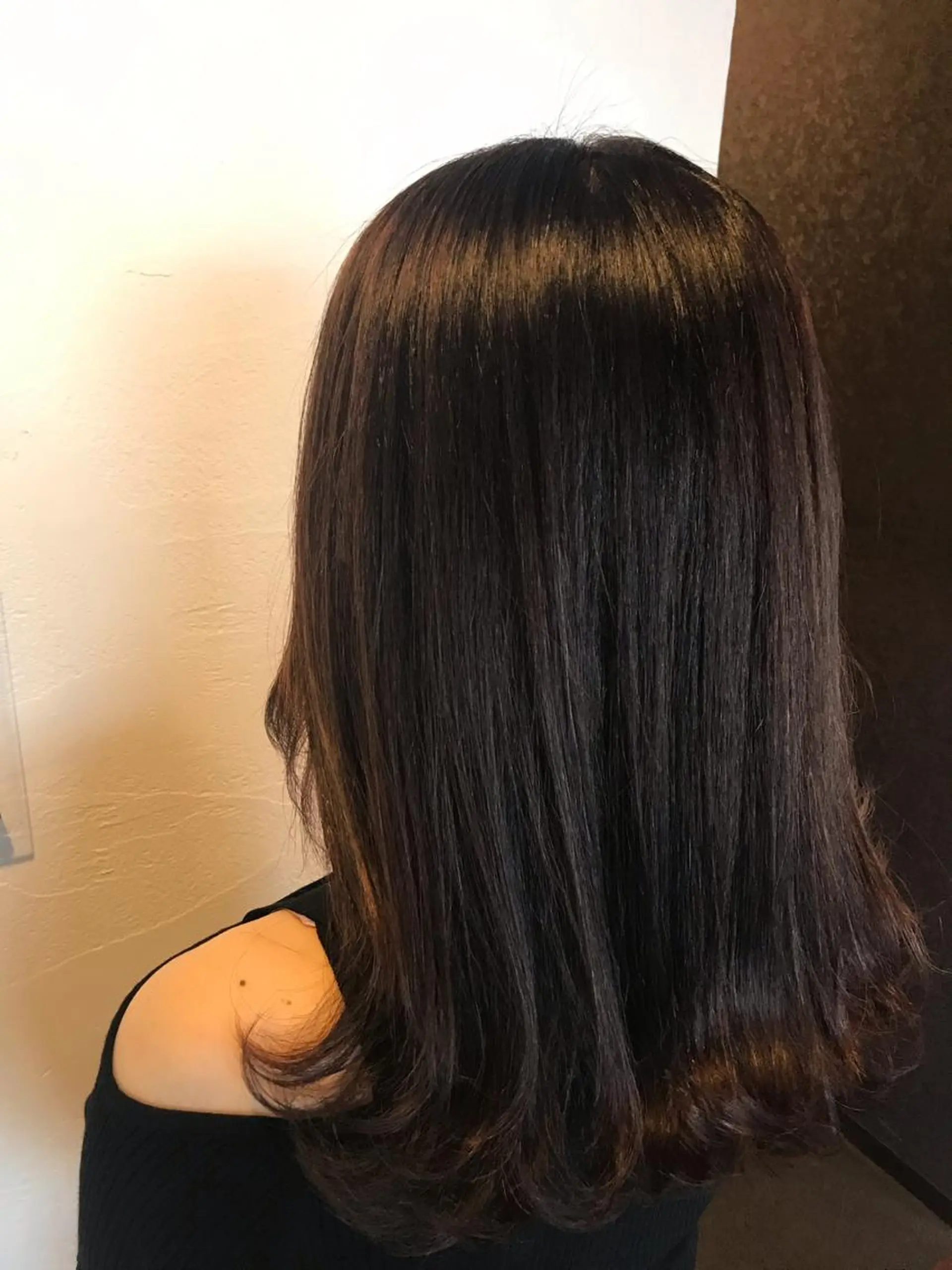 セミロング 浅岡 のどかのヘアスタイル