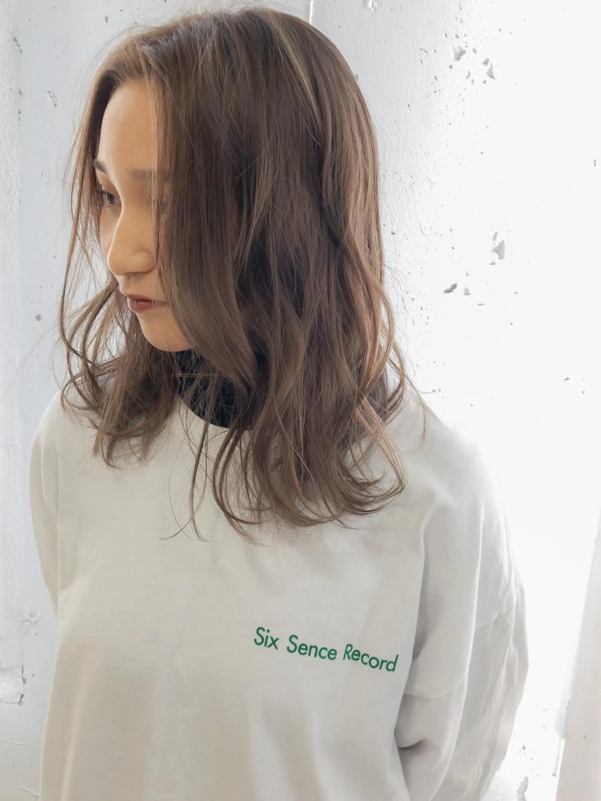 セミロング カラー アッシュ ベージュカラー カット ヘアカラー トリートメント 田中 貴大のヘアスタイル