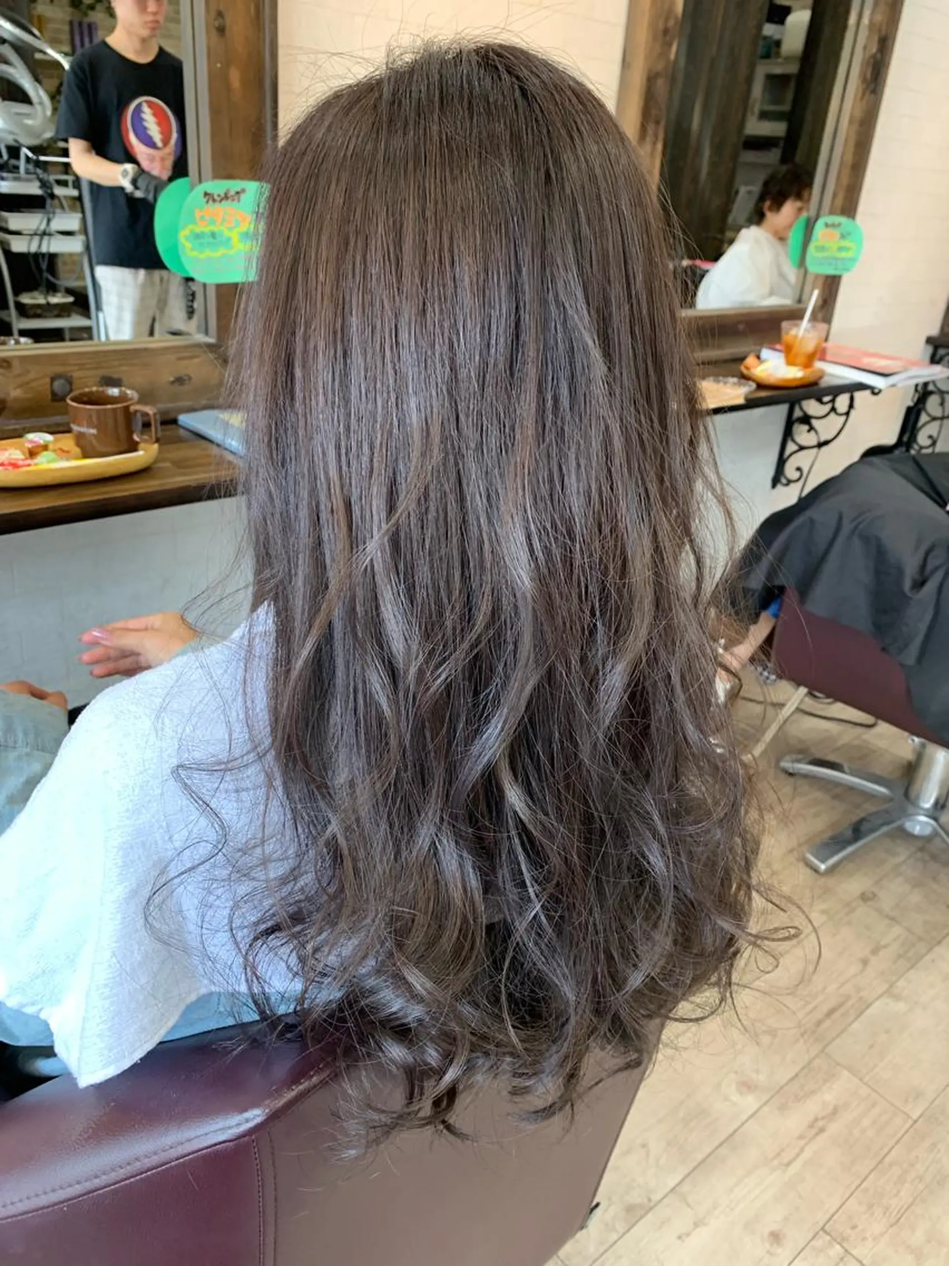 ロング アッシュ アッシュグレー アッシュグレージュ カット ヘアカラー トリートメント 松本 亮のヘアスタイル