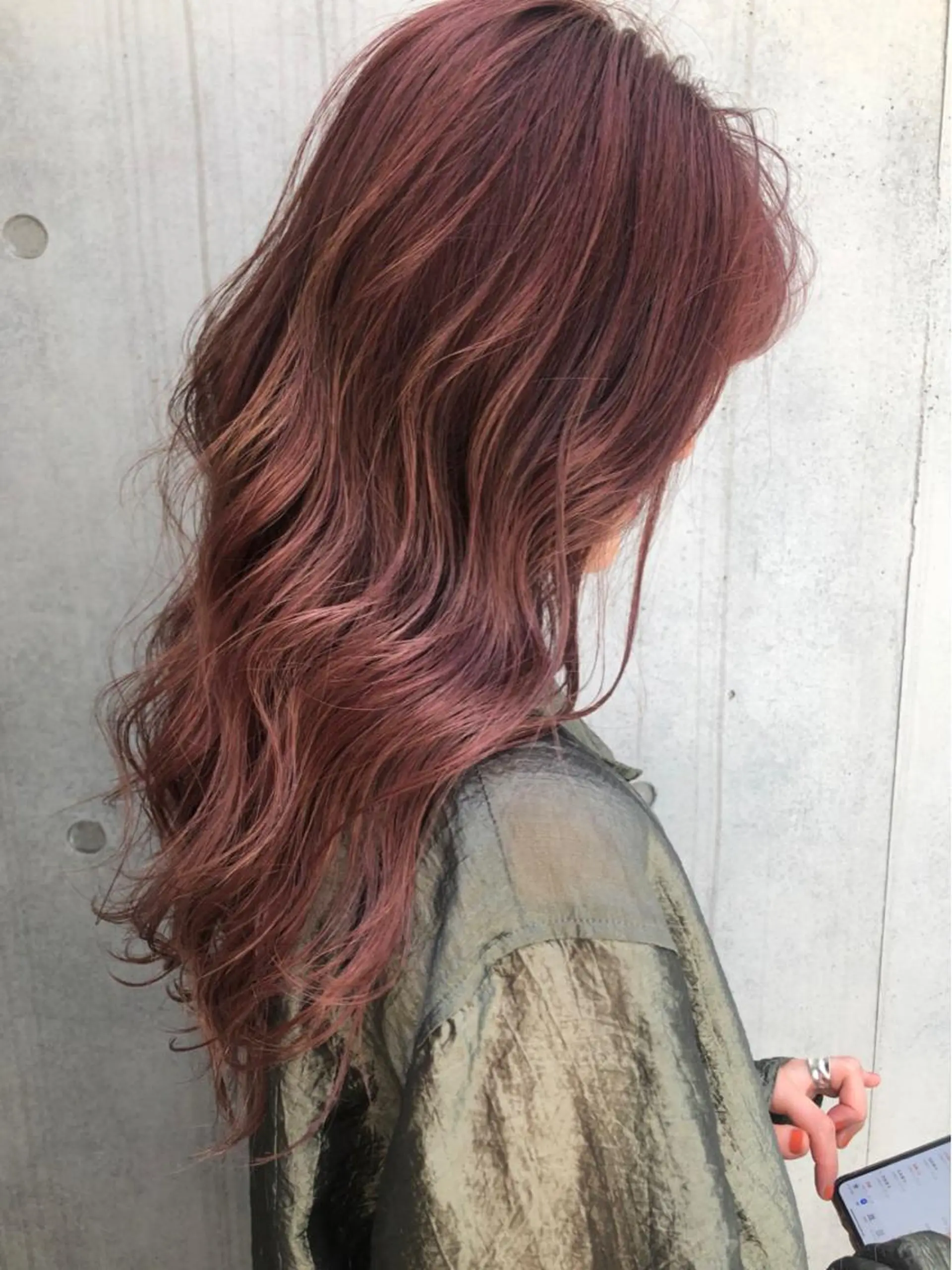カラー グレージュ ピンクカラー kaho.🌿 ショートヘア⭐️のヘアスタイル