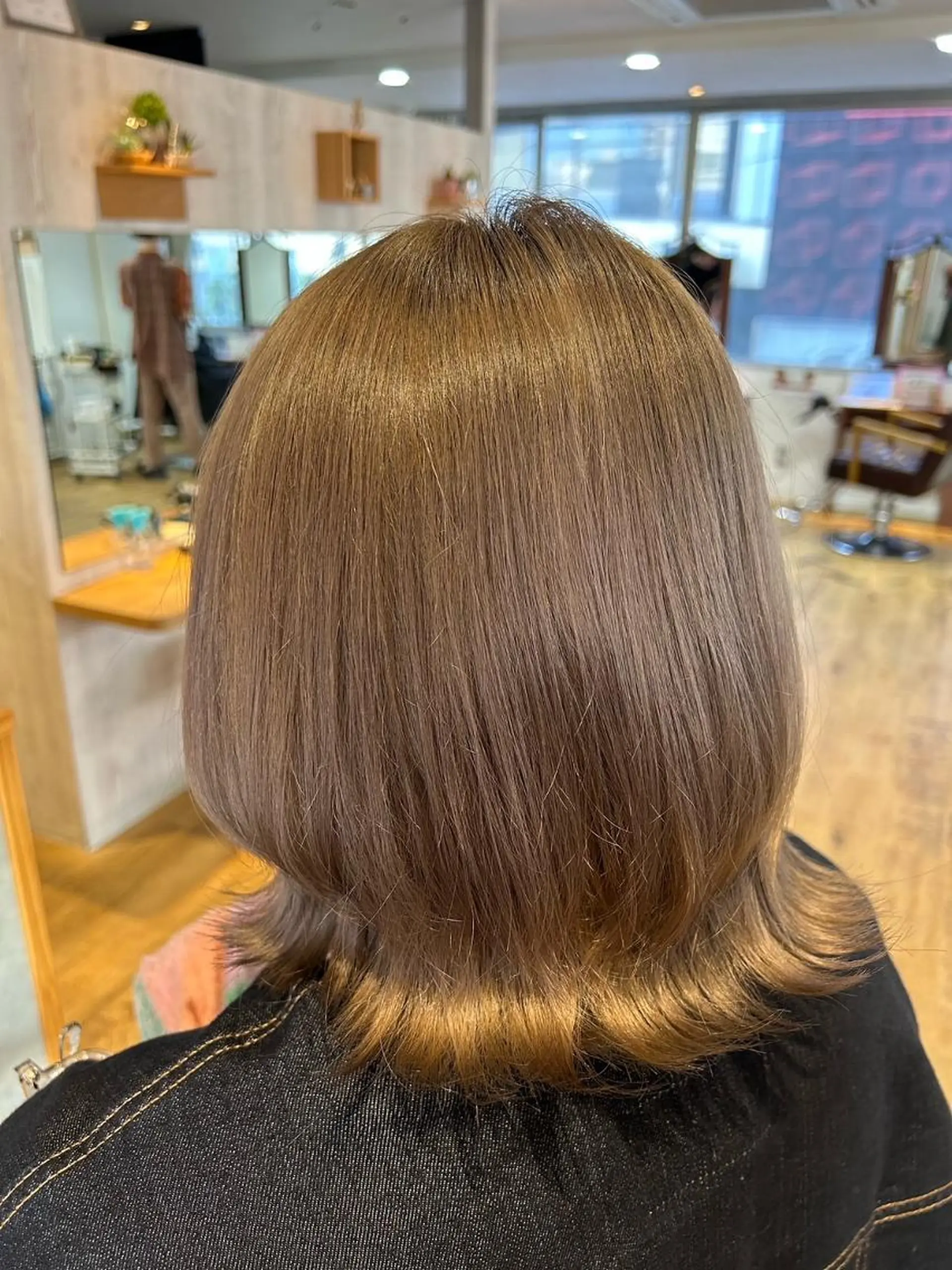 ミディアム S. Okuboのヘアスタイル